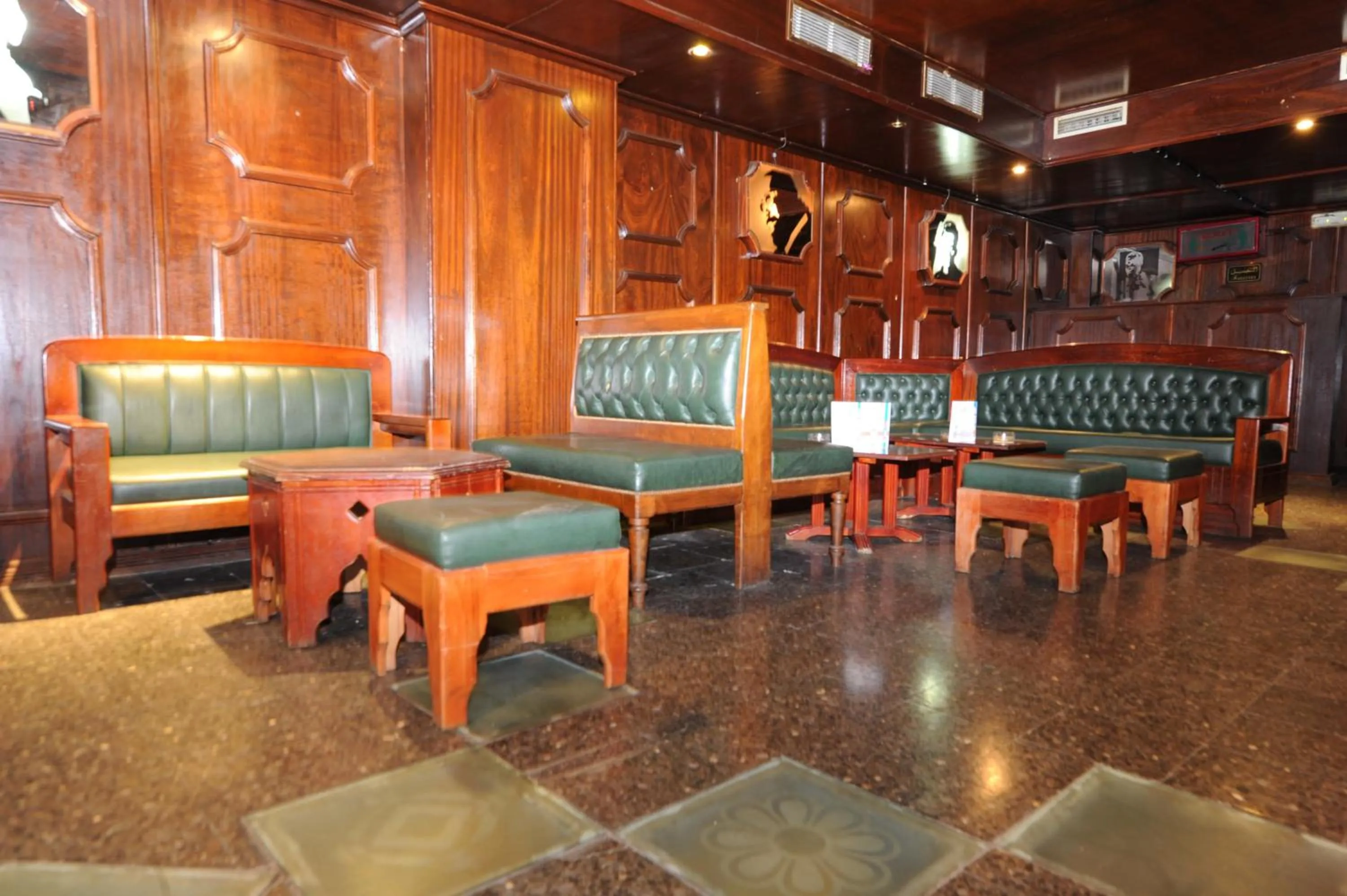 Lounge or bar in Hotel Royal Beach