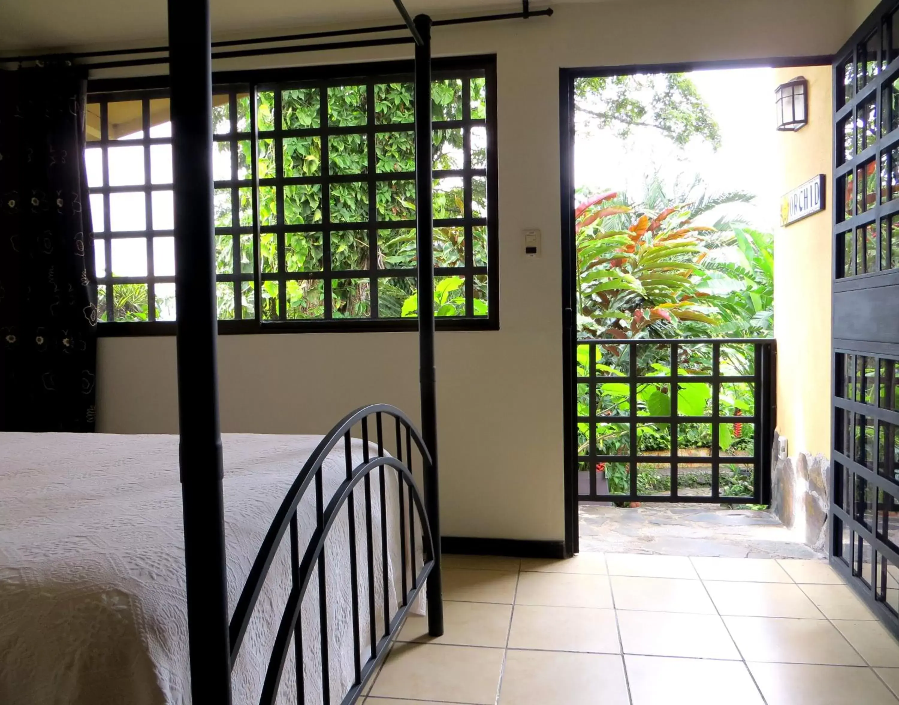 Garden view, Balcony/Terrace in Pura Vida Hotel