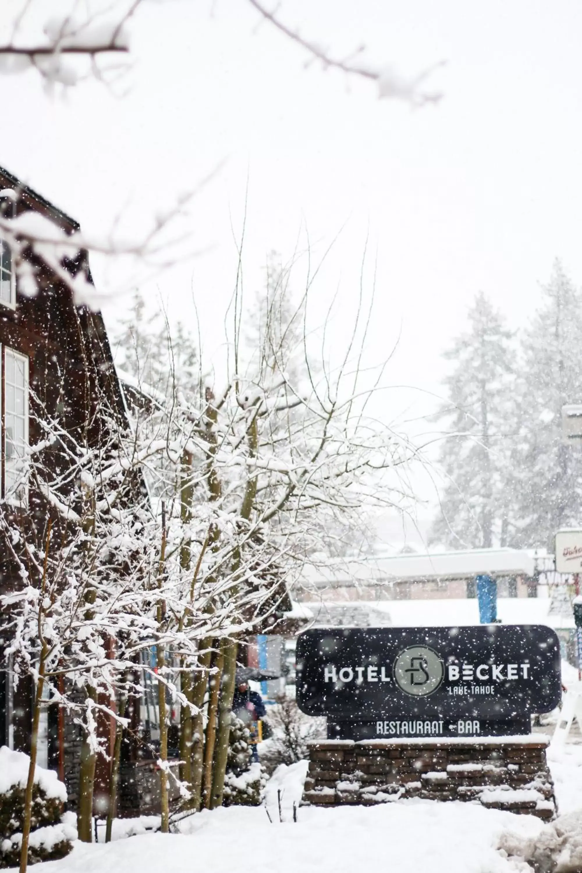 Property building, Winter in Hotel Becket