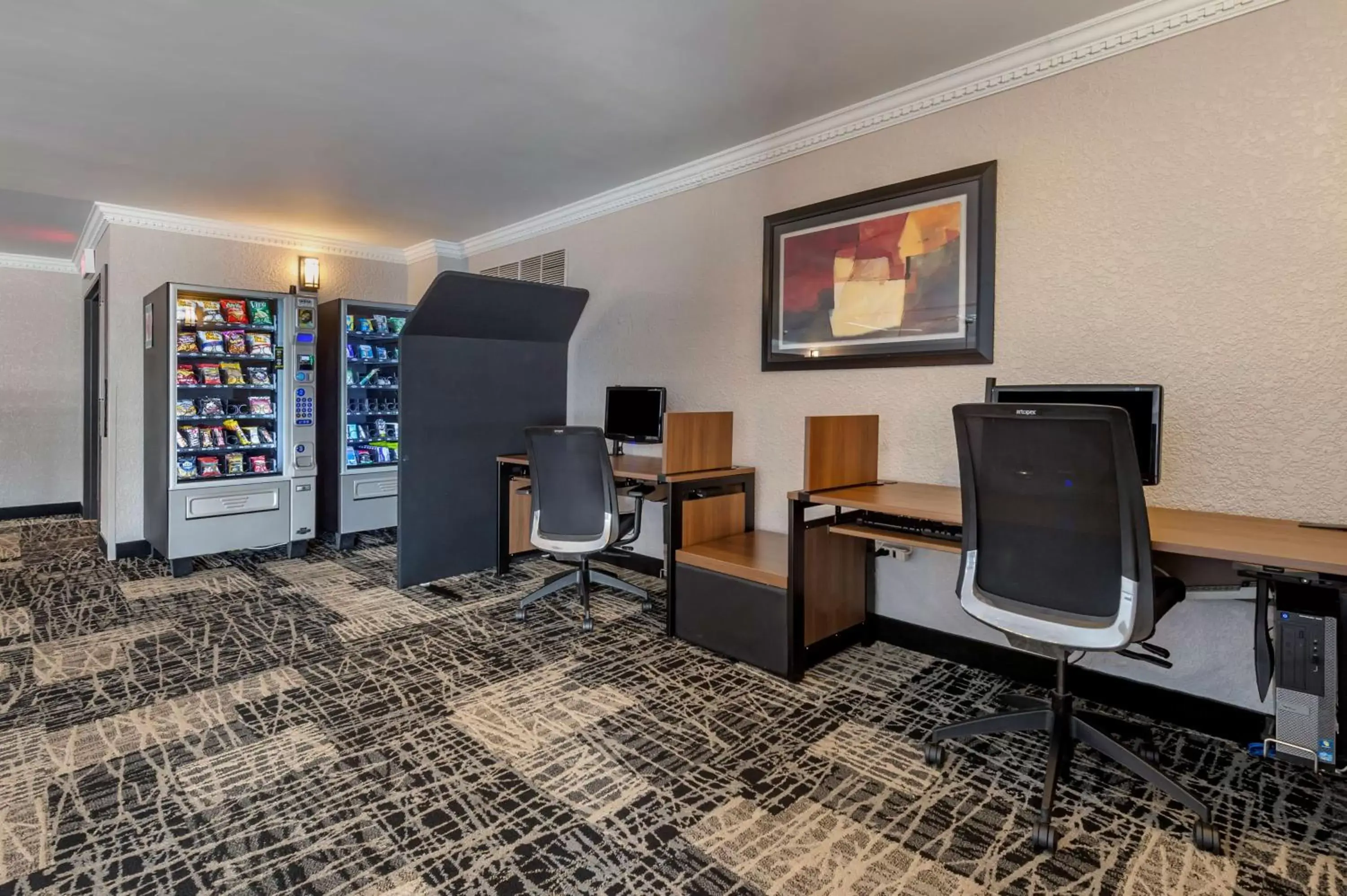 Business facilities in Best Western Hotel Universel Drummondville