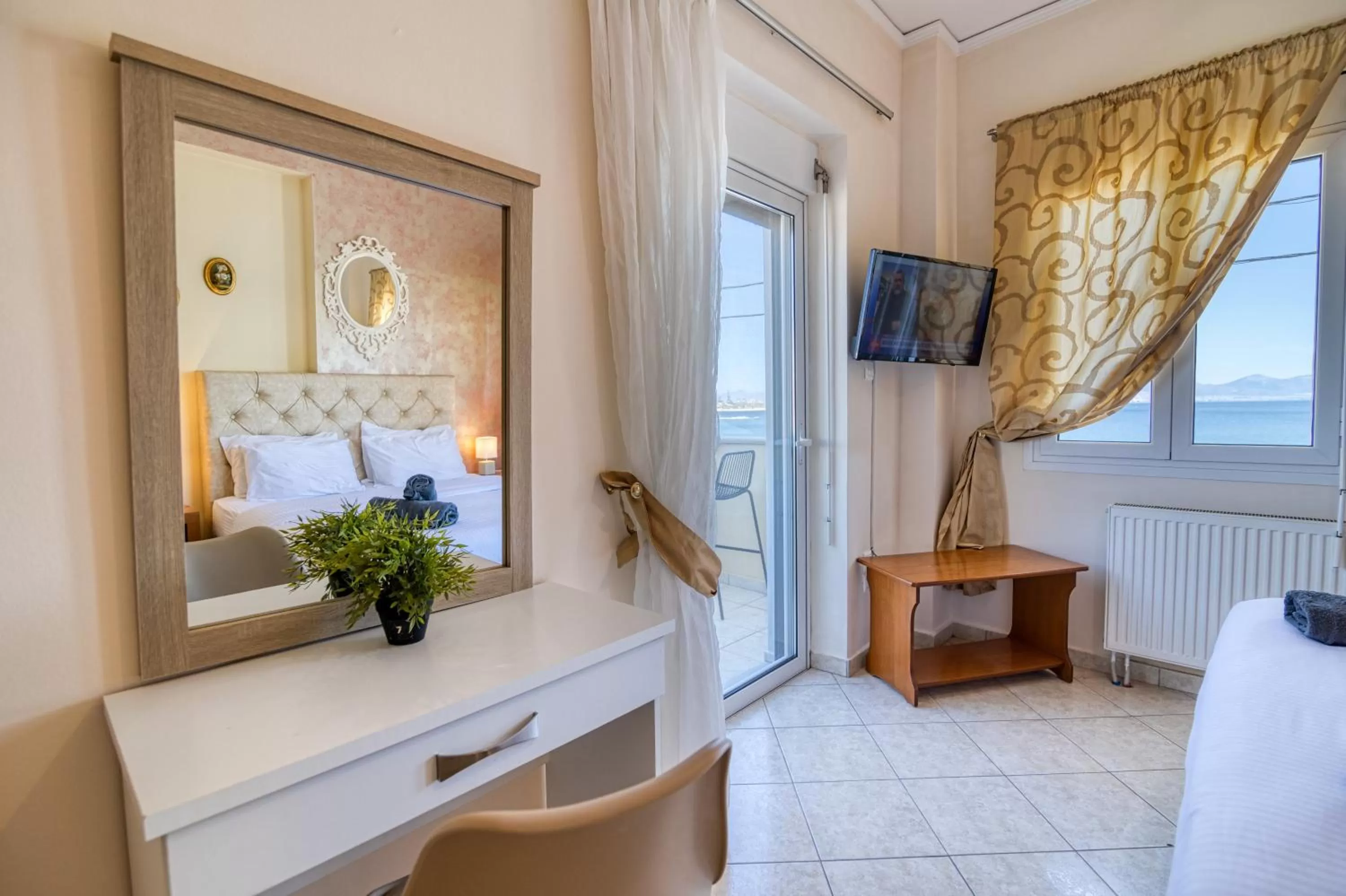 Bed in Votsalakia Hotel & Luxury Apartments