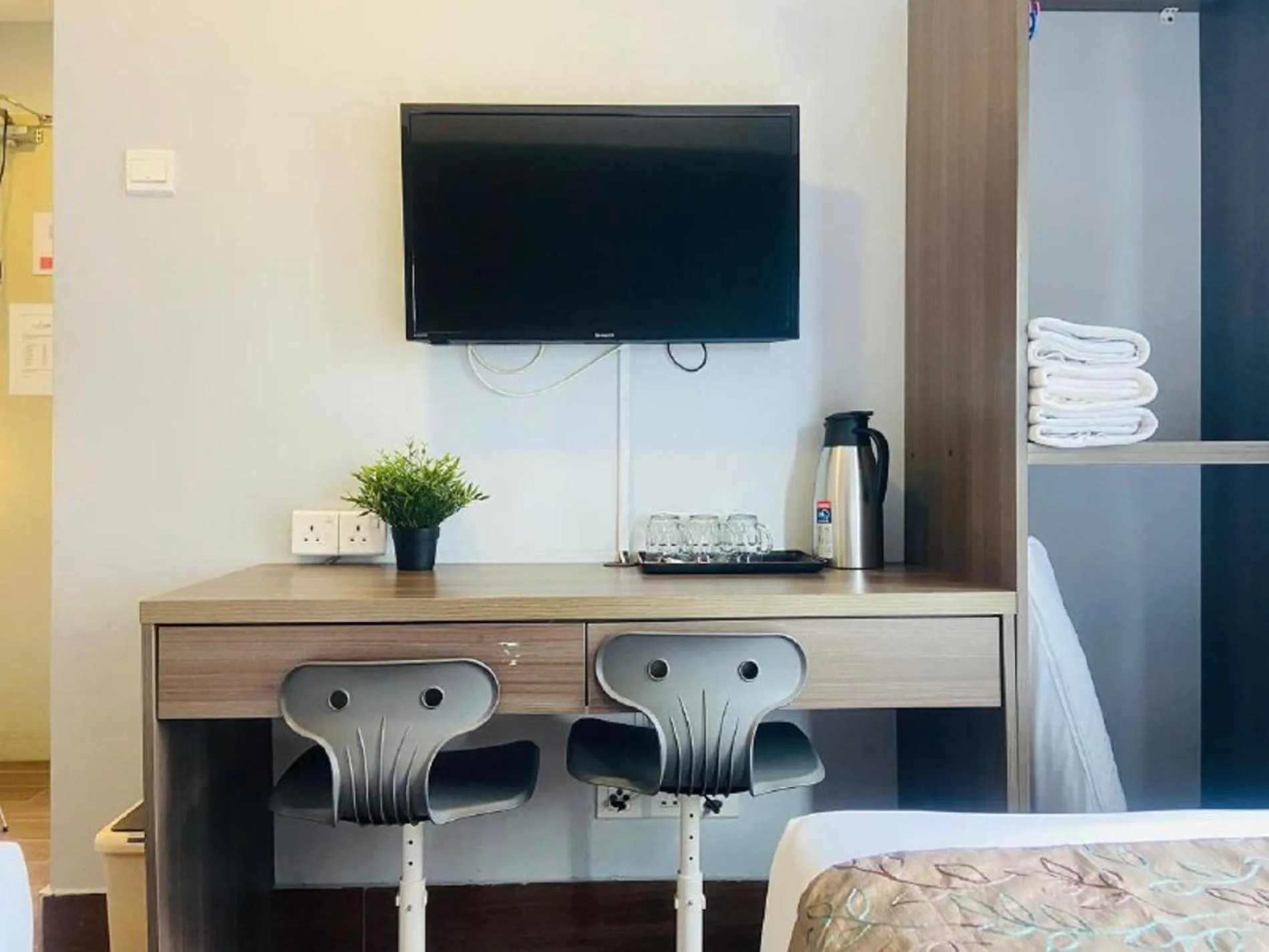 TV and multimedia, Bed in Asia Like Boutique Hotel