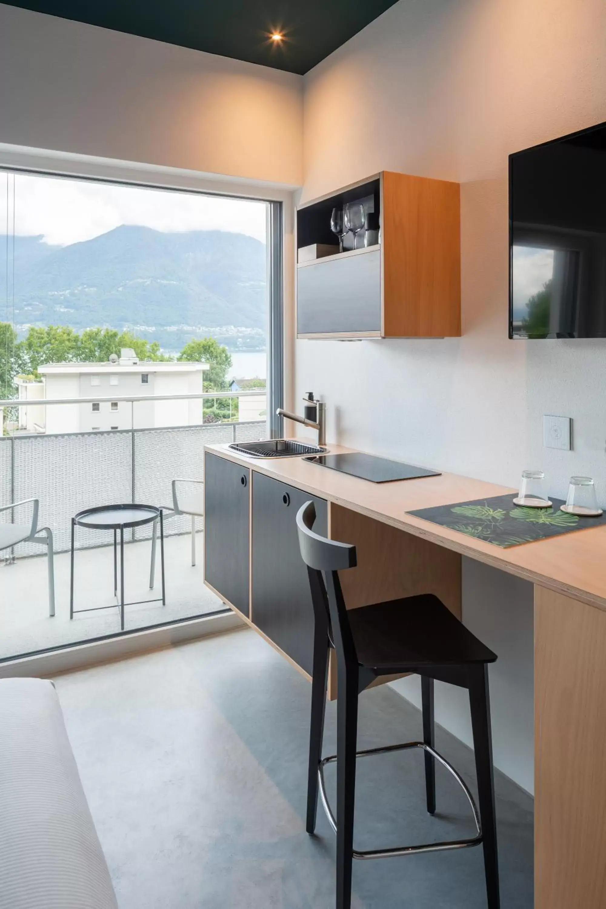 Kitchen or kitchenette, Kitchen/Kitchenette in Riva Rooms & Studios - Check-In 24hr