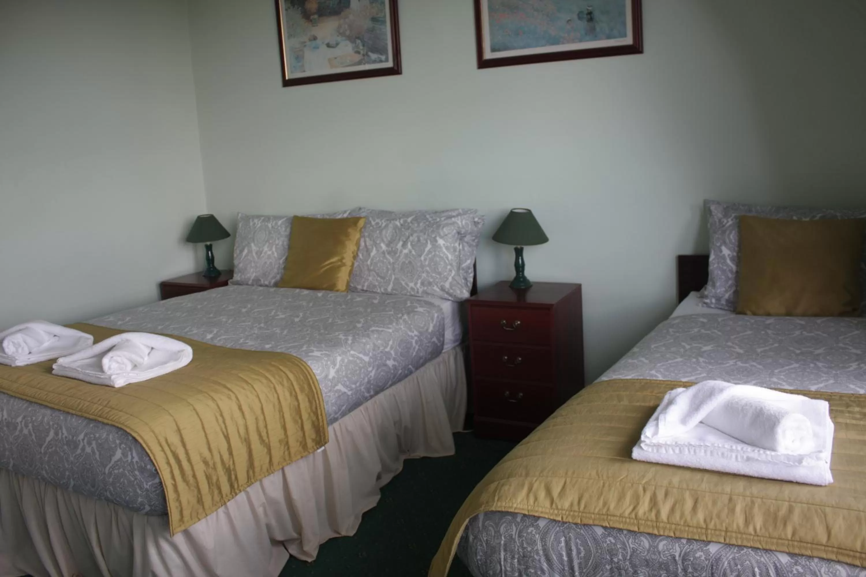 Bedroom, Bed in Airdenair Guest House