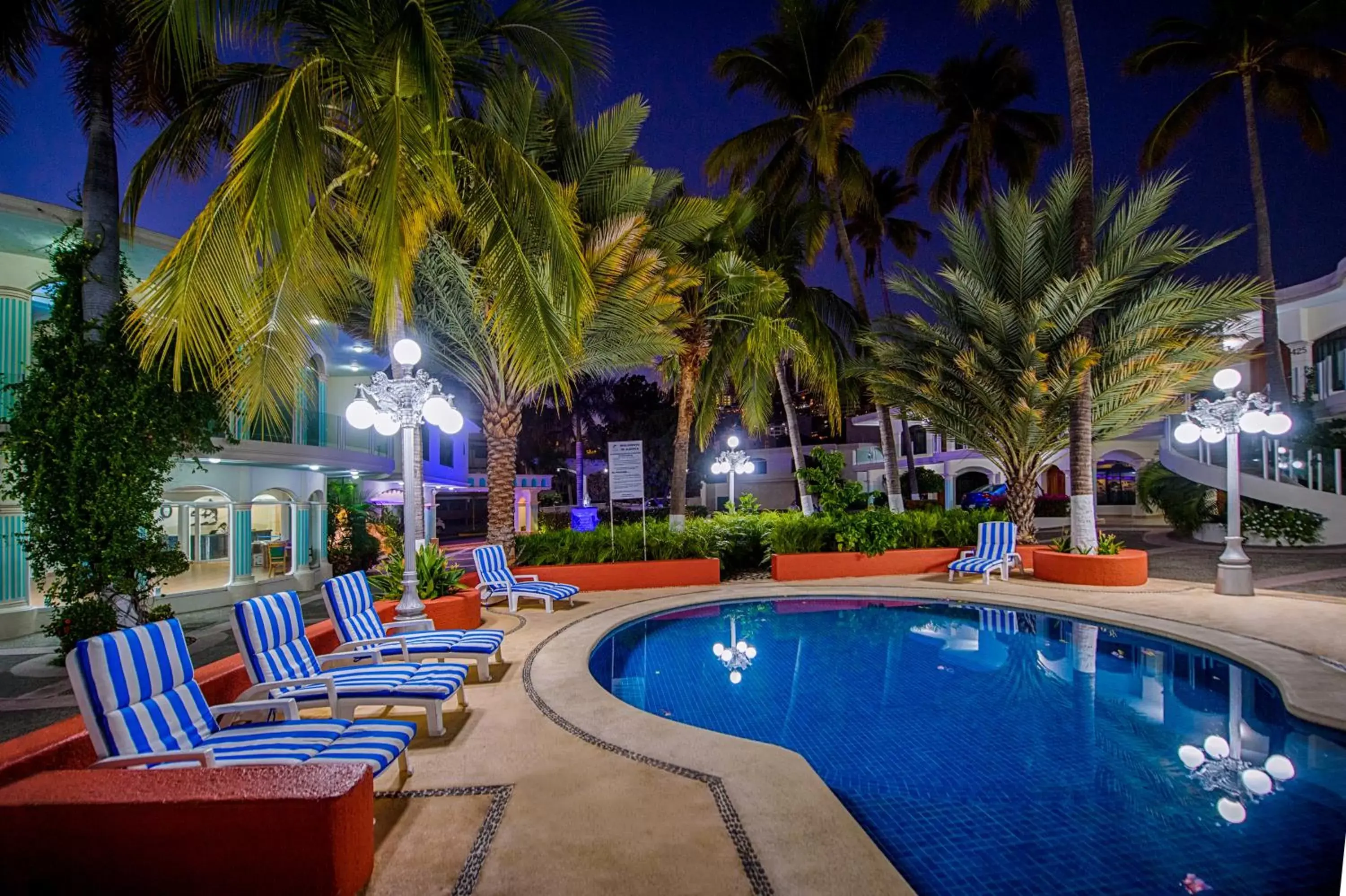 On site, Swimming Pool in Hotel Costa Azul
