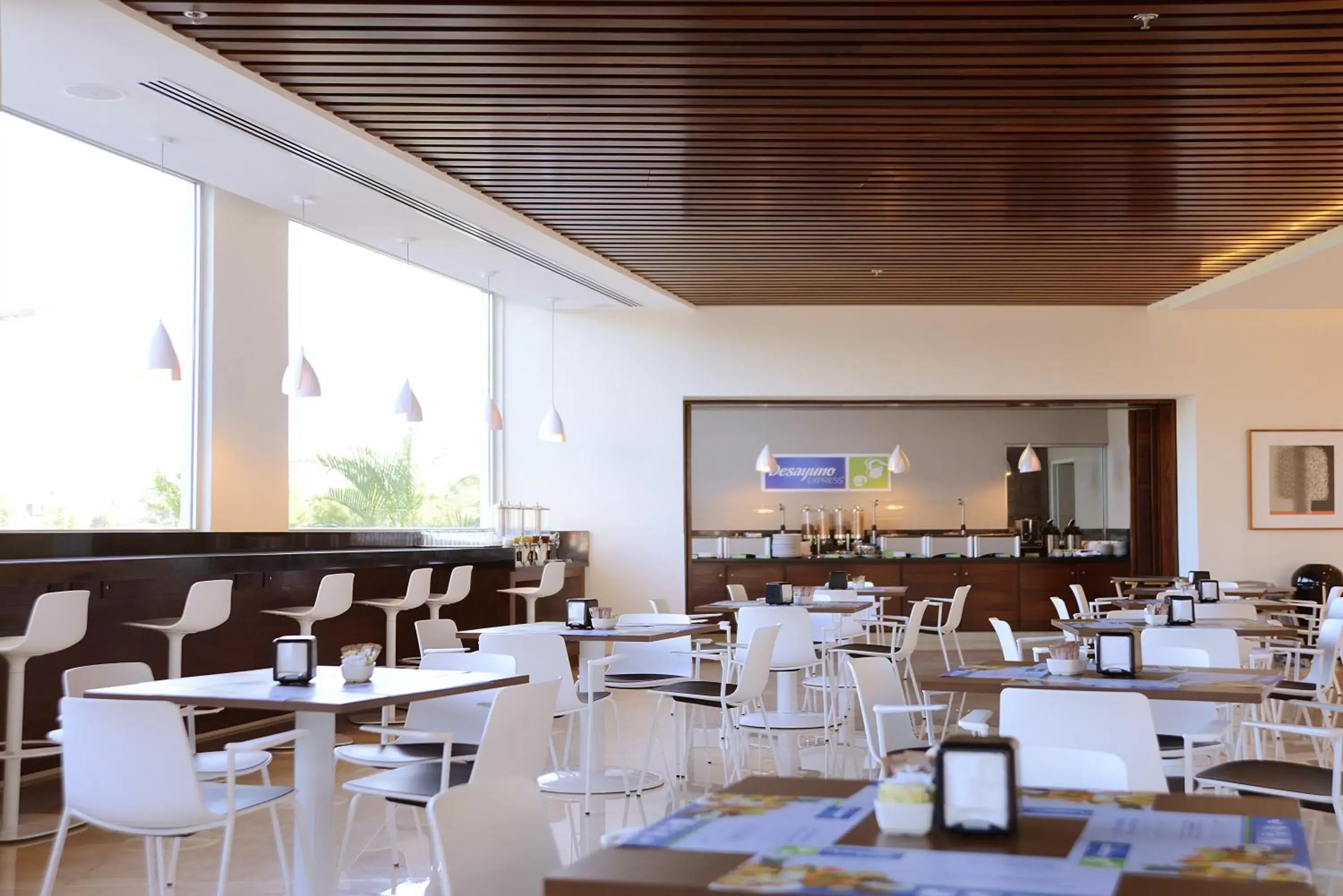 Restaurant/Places to Eat in Holiday Inn Express Puerto Vallarta, an IHG Hotel