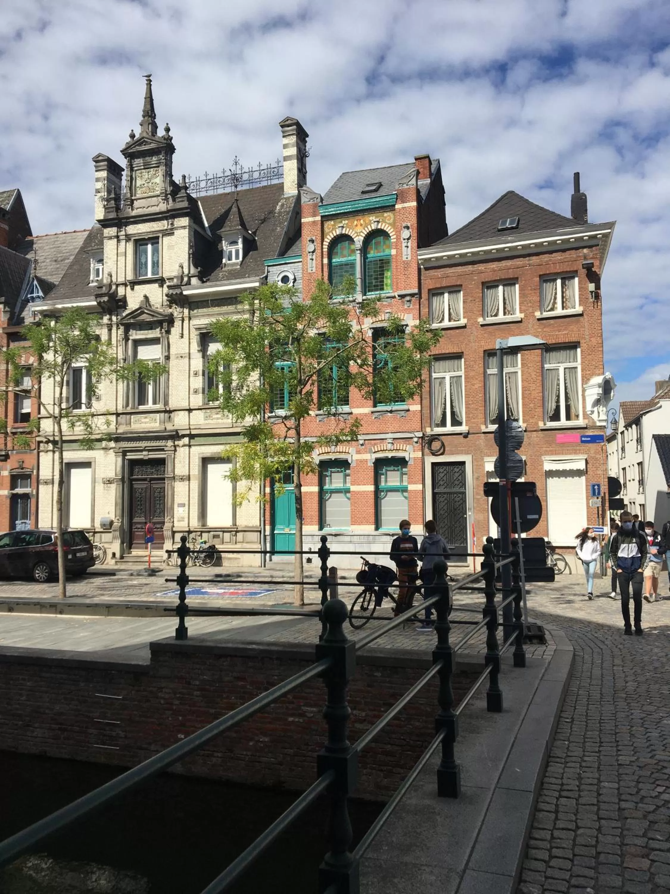 Property building in Lunatree