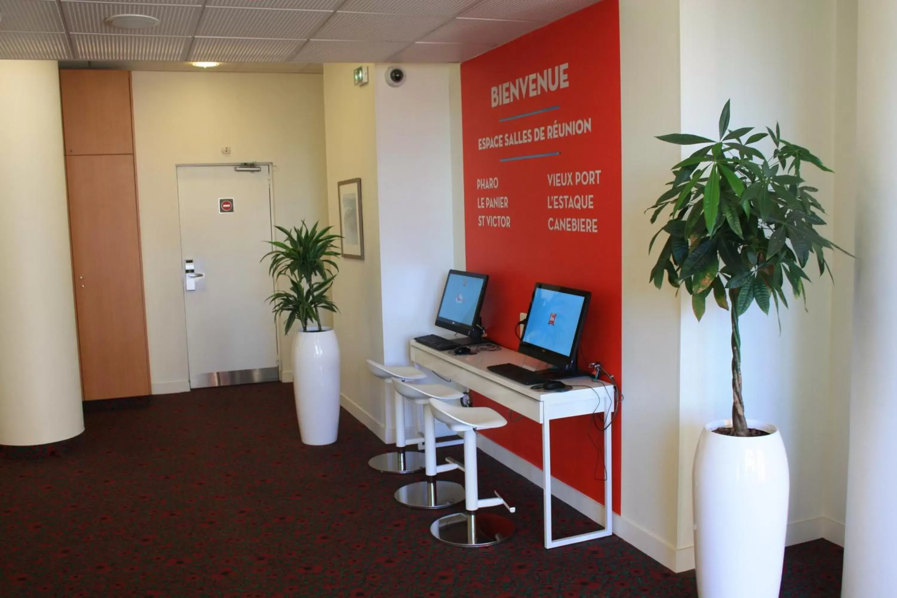 Area and facilities in ibis Marseille Centre Gare Saint Charles