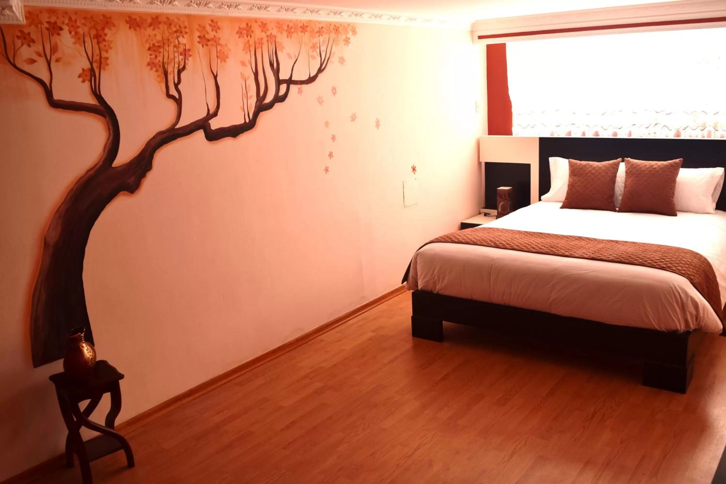 Bedroom, Bed in La Kapital Hotel