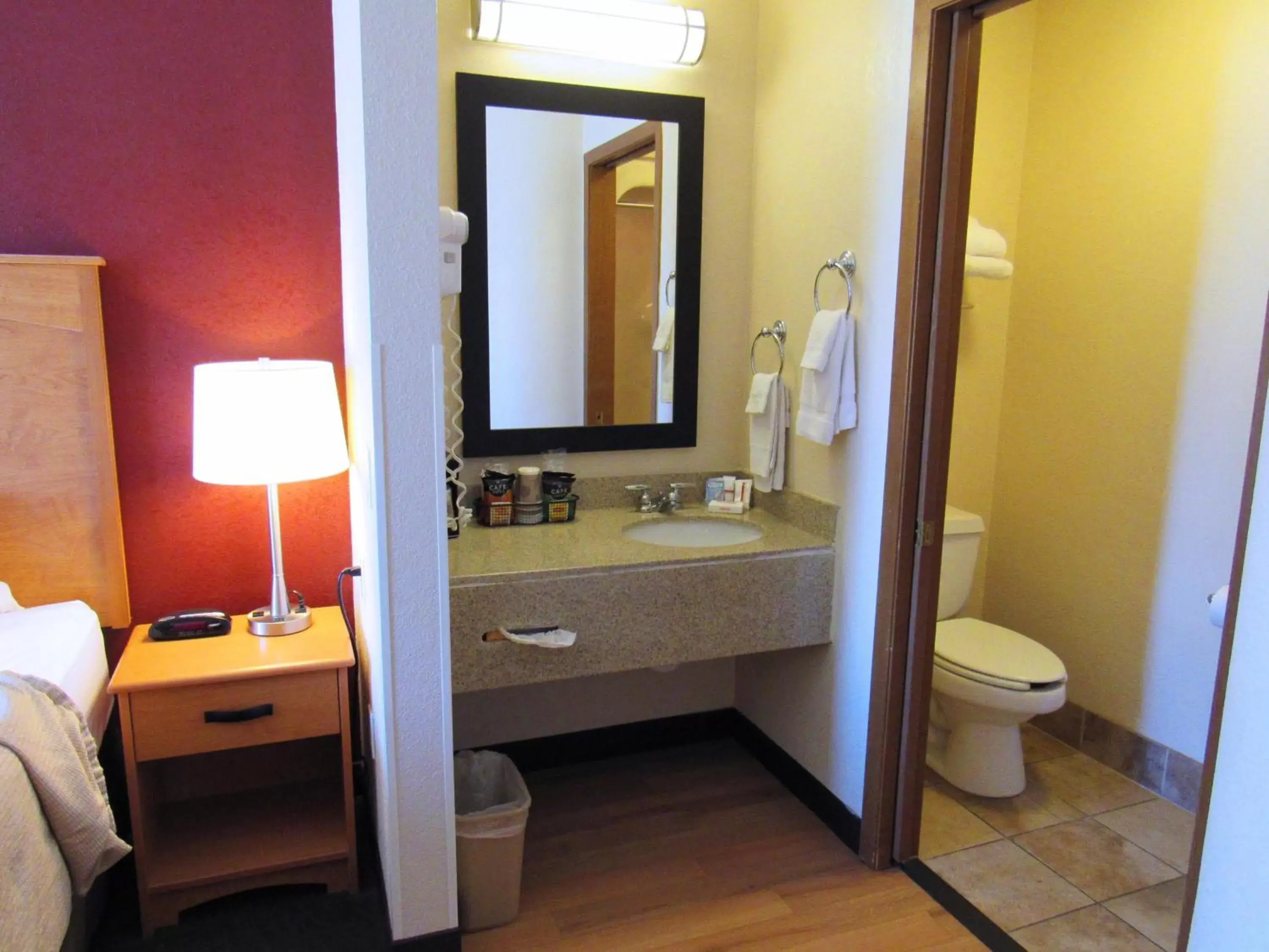 Photo of the whole room, Bathroom in Red Roof Inn Fargo - I-94/Medical Center