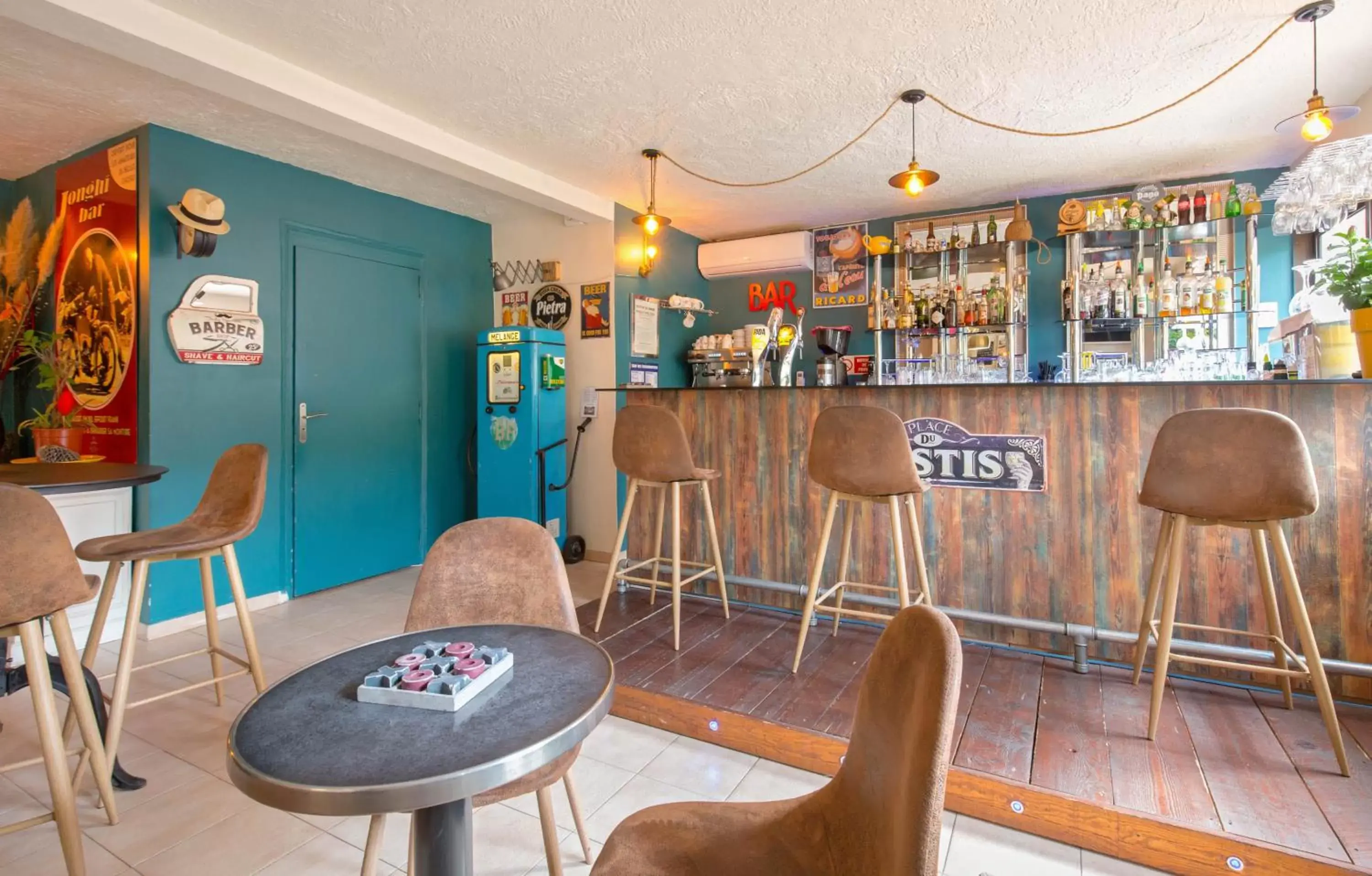 Lounge/Bar in Les Pins Blancs en Provence