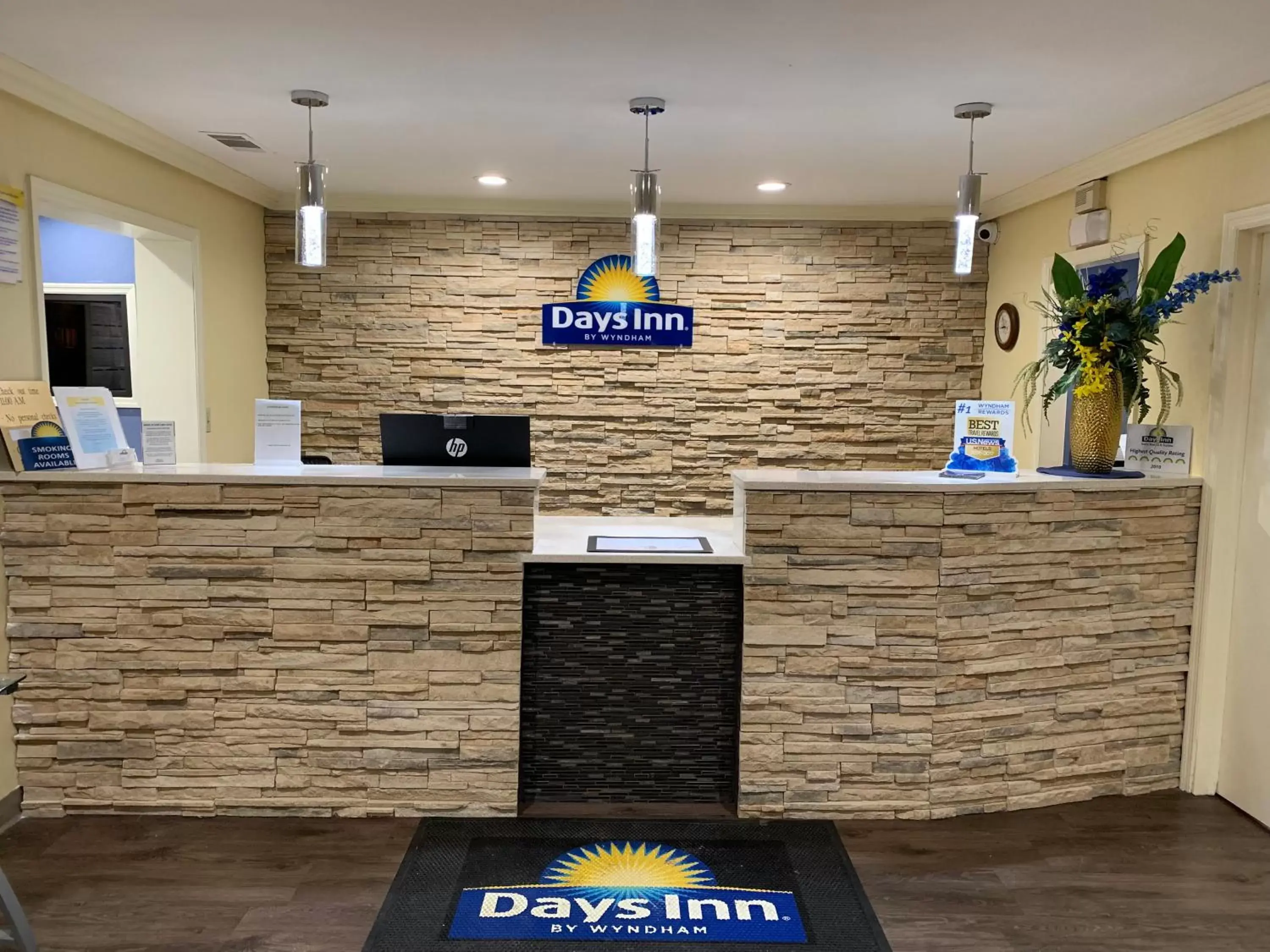 Lobby/Reception in Days Inn by Wyndham Aiken - Interstate Hwy 20