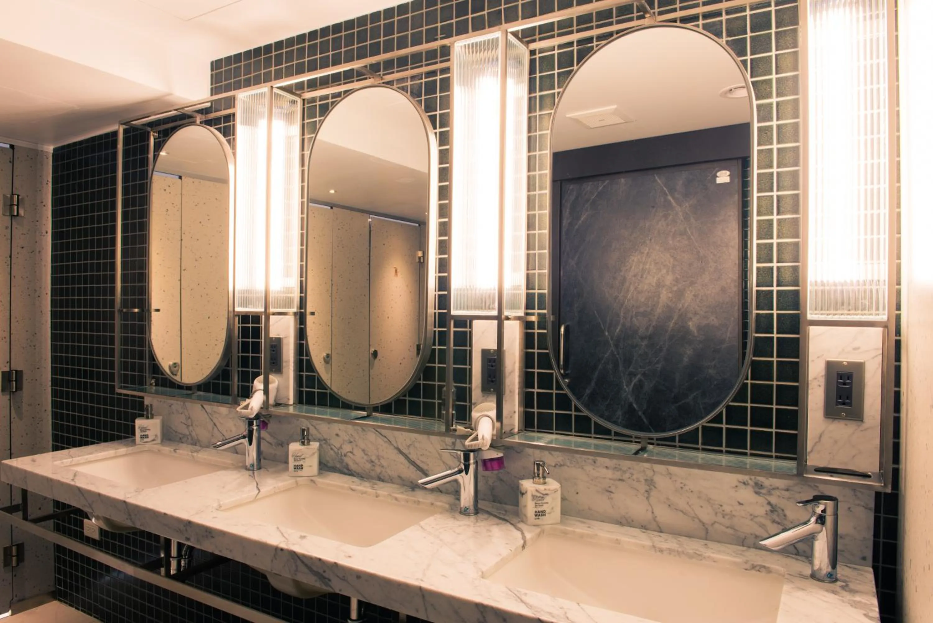 Toilet in Getcha Hostel