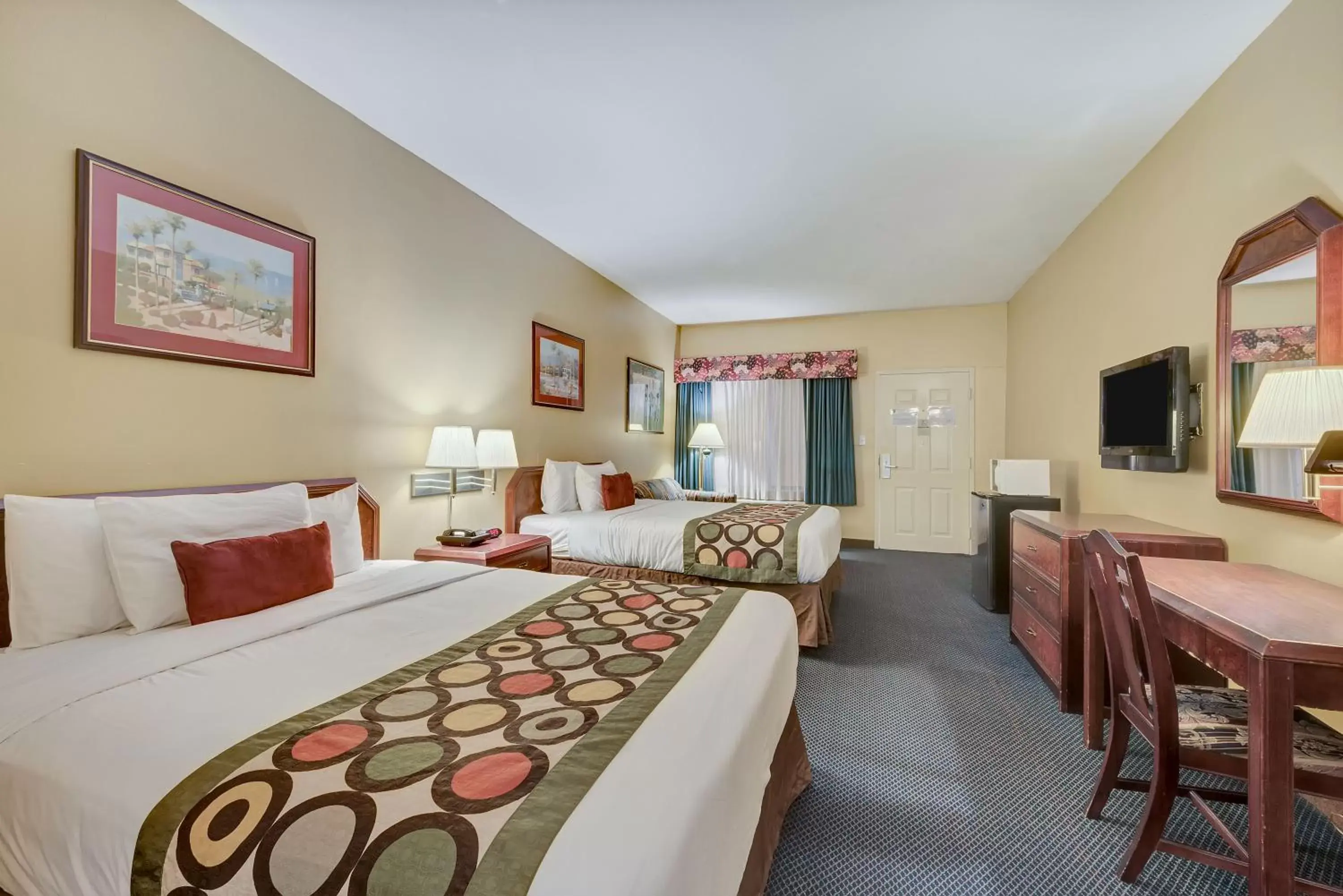 TV and multimedia, Room Photo in Super 8 by Wyndham Weslaco