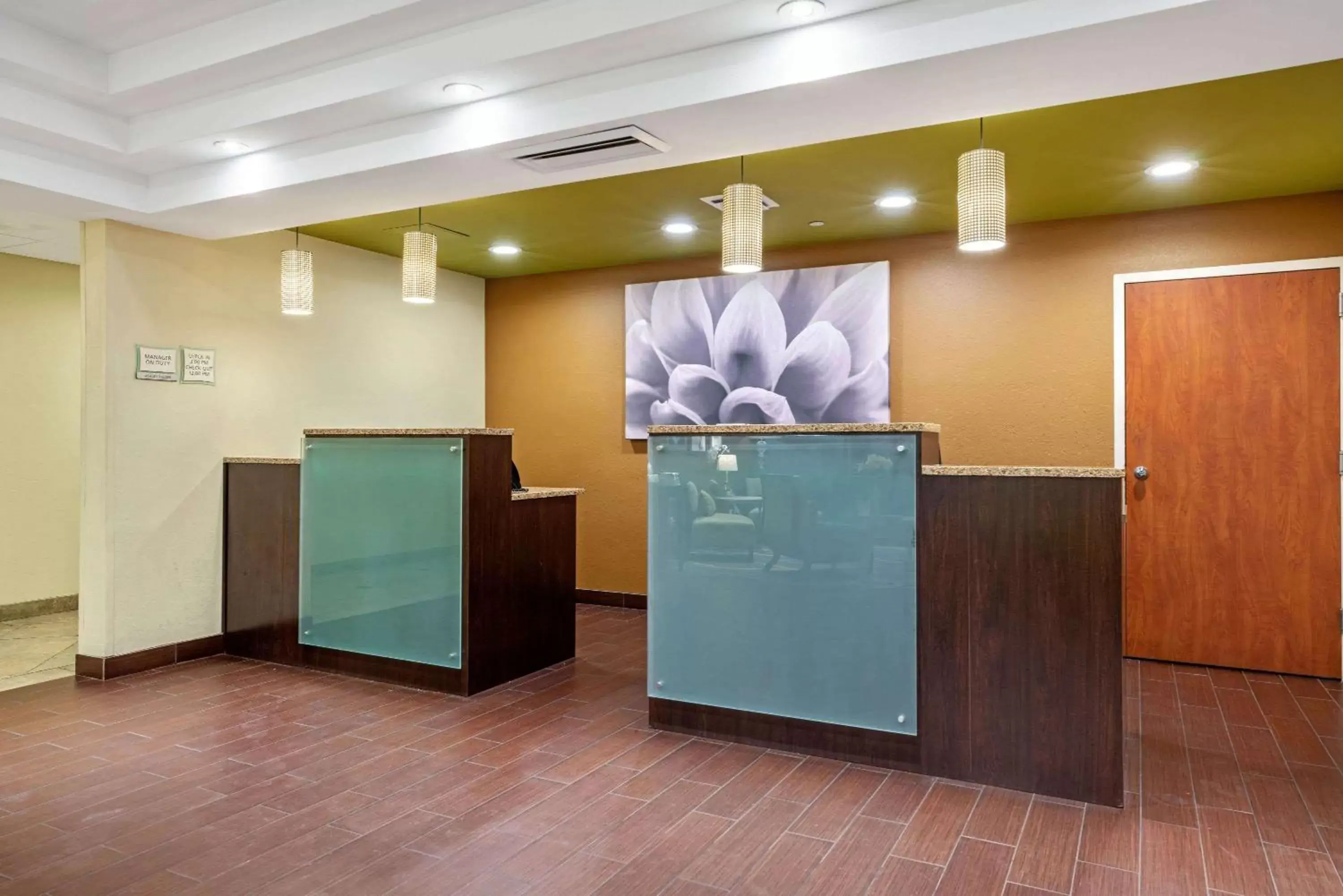 Lobby or reception in La Quinta by Wyndham Boise Towne Square