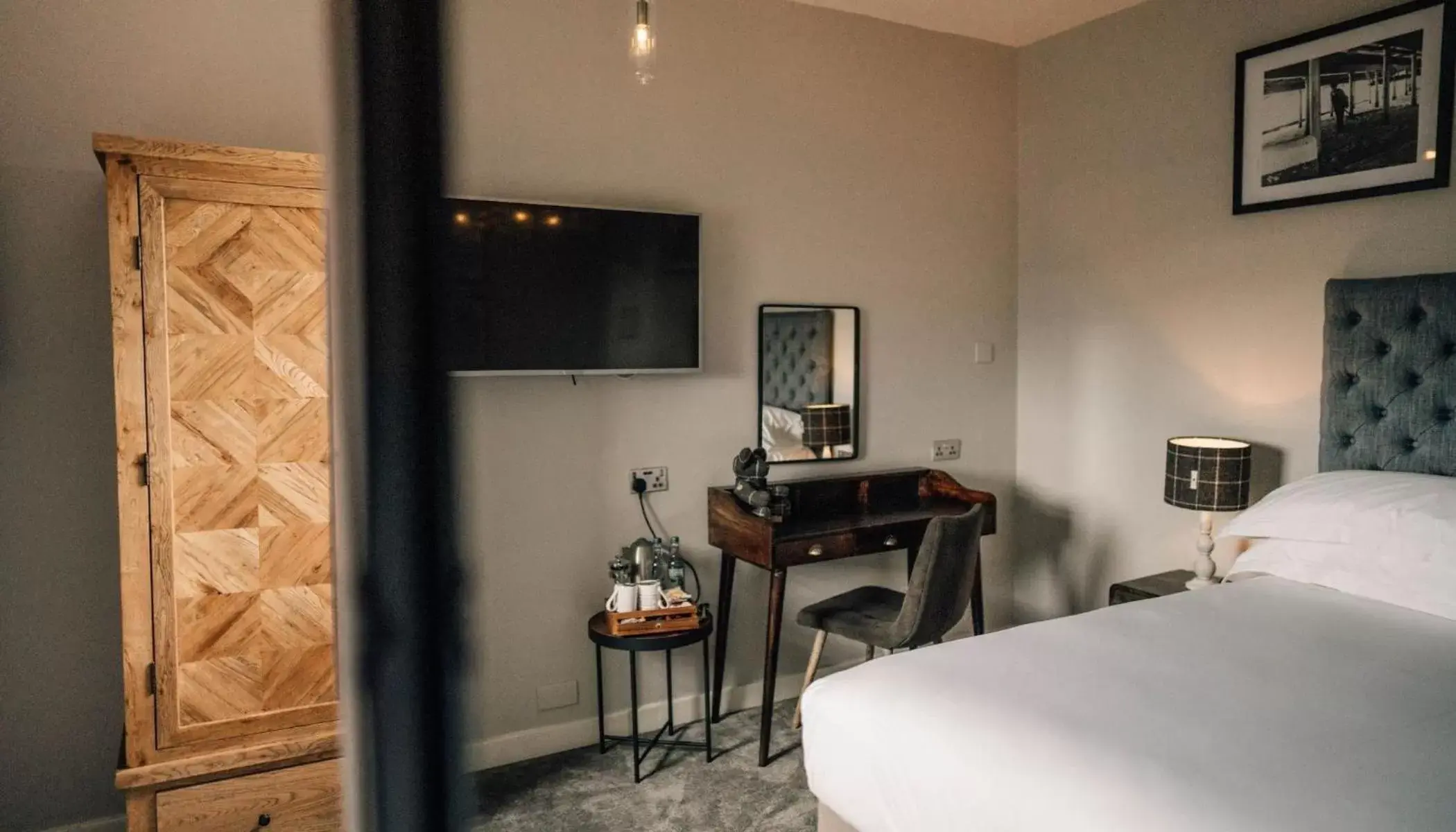 Junior Suite with Sea View in The Kirkwall Hotel Junior Suite with Sea View in The Kirkwall Hotel