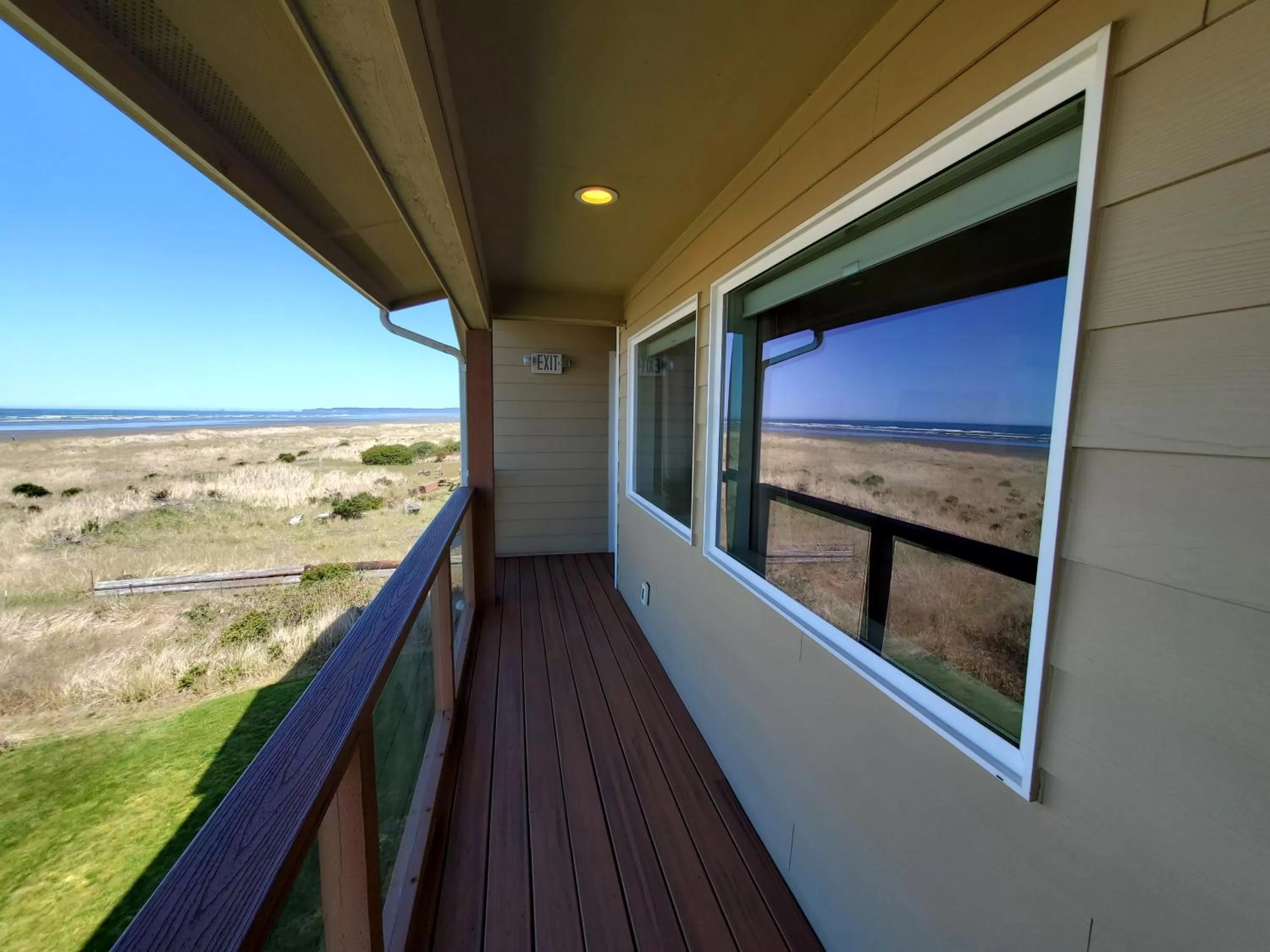 Sea view, Balcony/Terrace in Moonstone Beach Motel