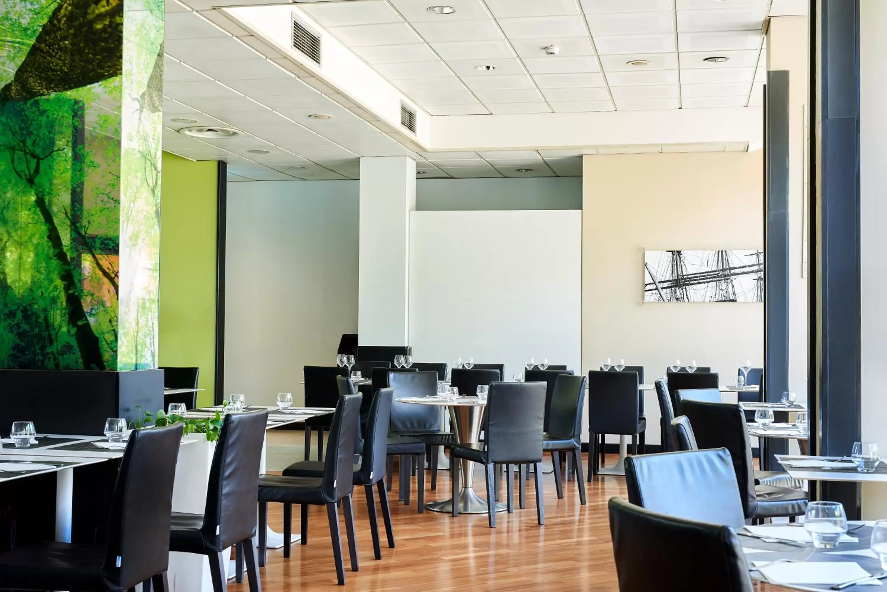 Restaurant/Places to Eat in Hotel Novotel Genova City