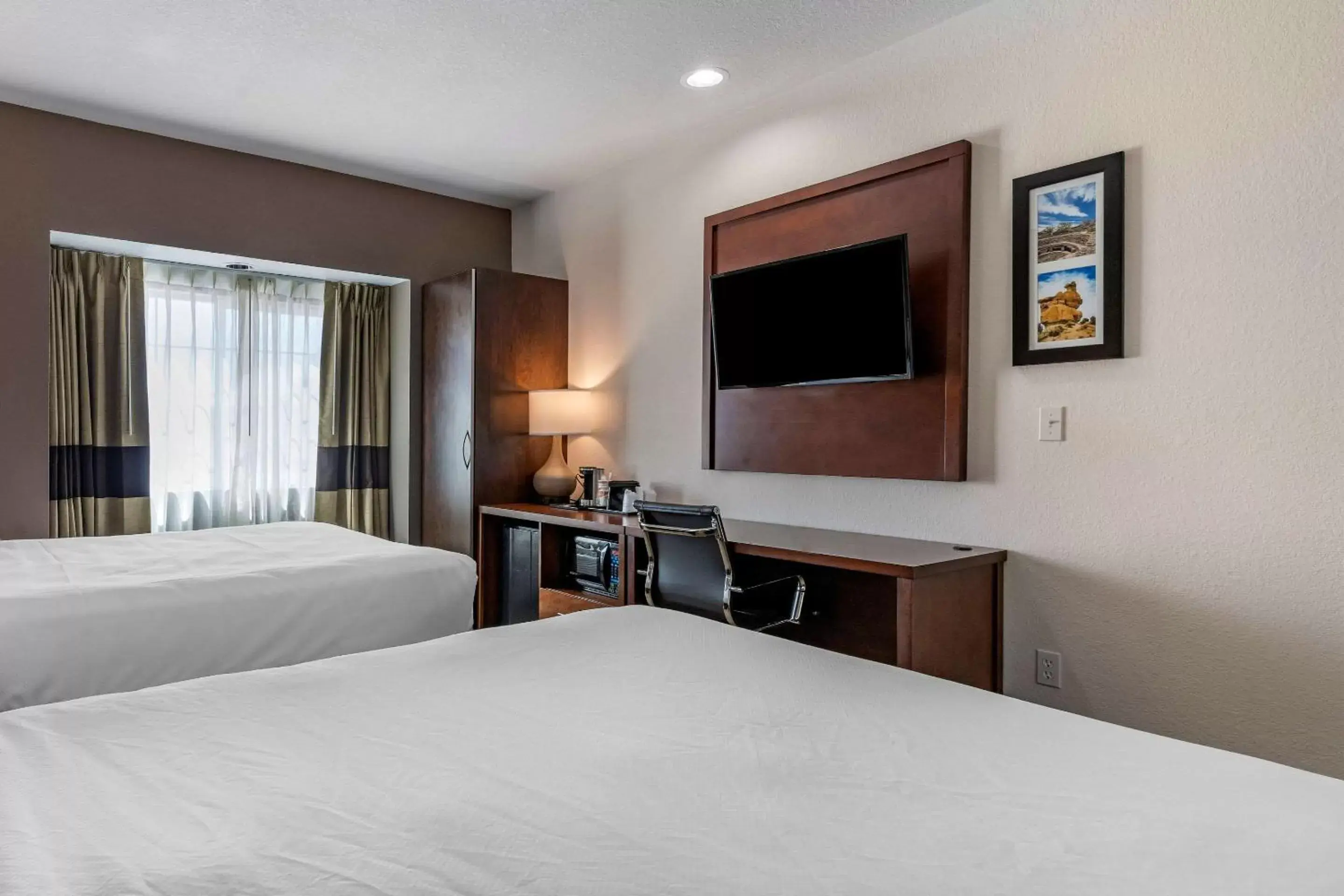 Bedroom, Bed in Comfort Inn & Suites