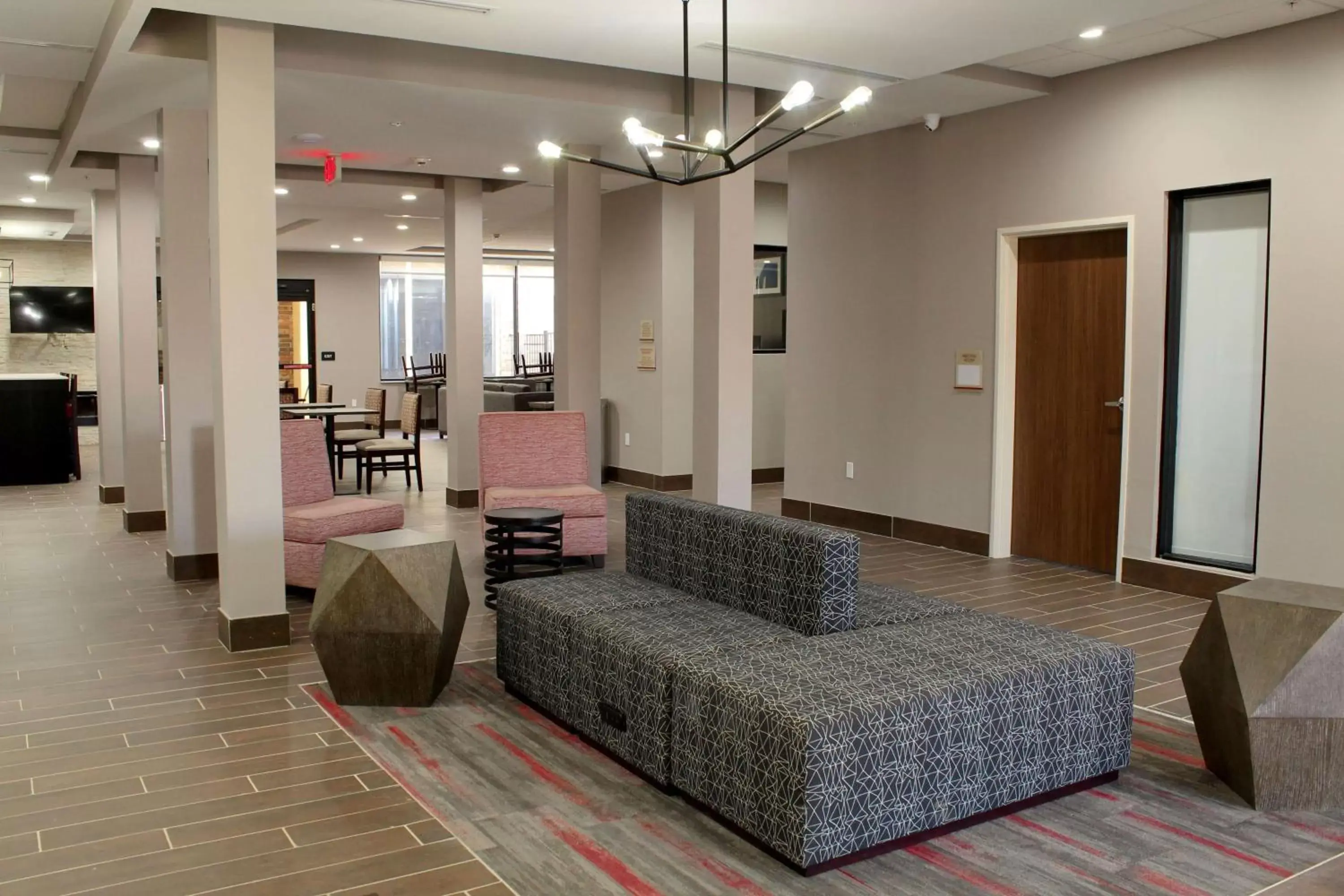 Lobby or reception in Hawthorn Suites by Wyndham Oklahoma City Airport Fairground