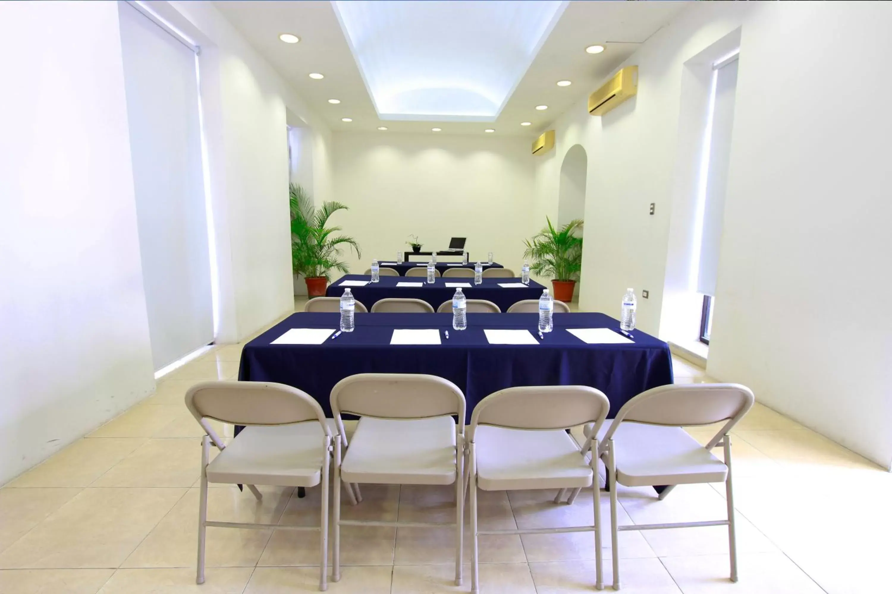 Meeting/conference room in Hotel Embajadores