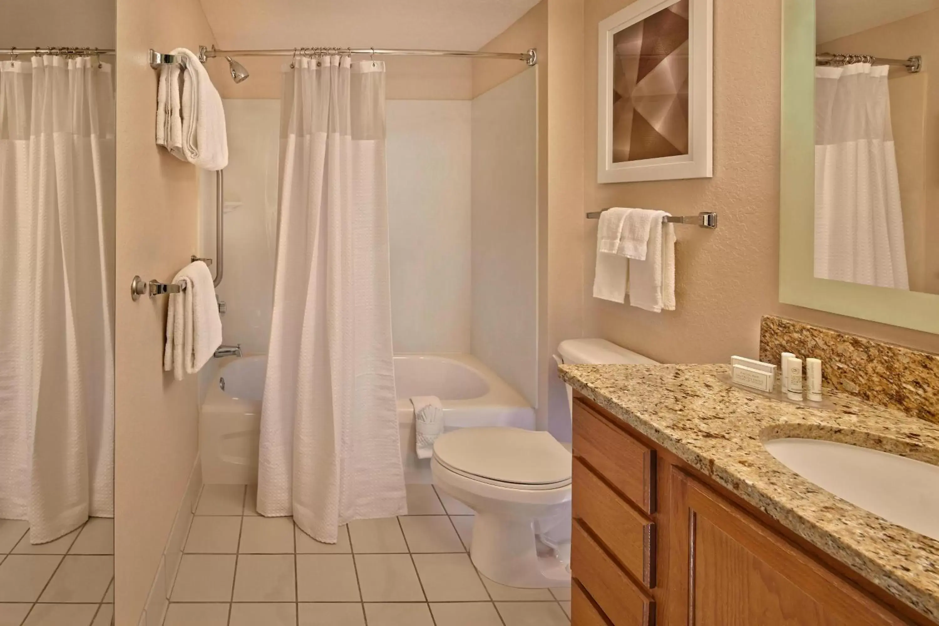 Bathroom in TownePlace Suites by Marriott Orlando East/UCF Area