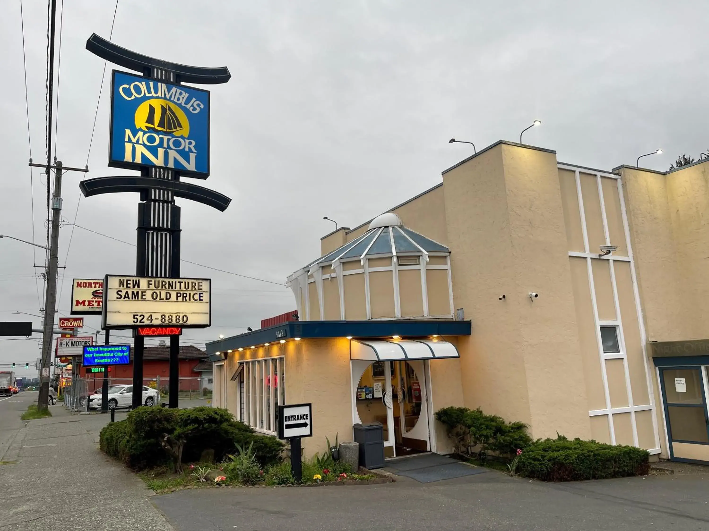 Property Building in Columbus Motor Inn