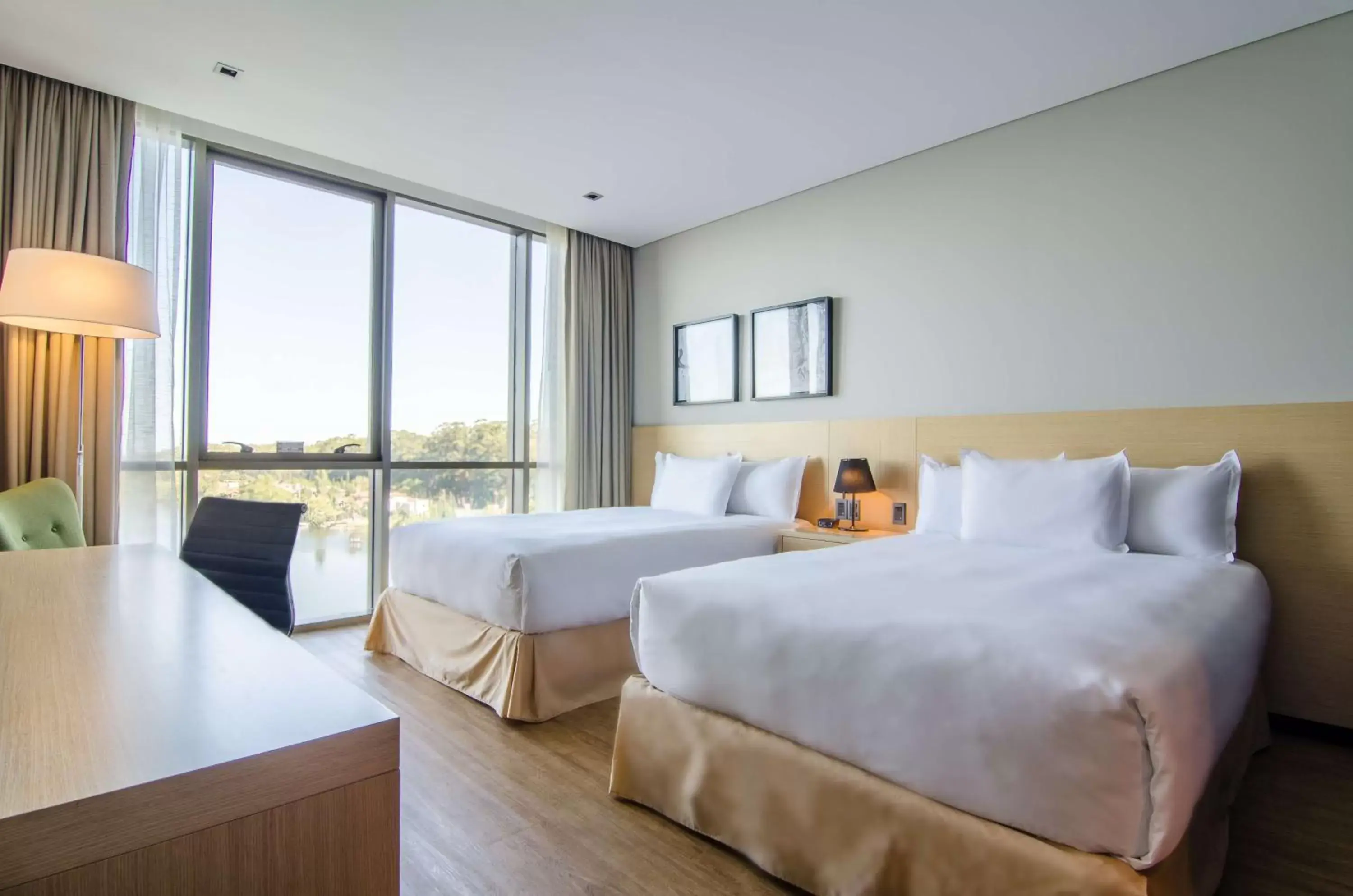 Bedroom in Hampton By Hilton Montevideo Carrasco