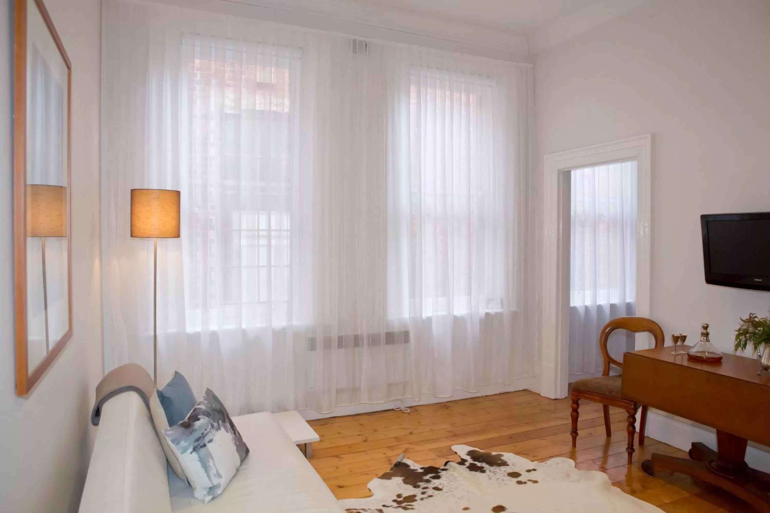 Living room, Bed in Mollisons