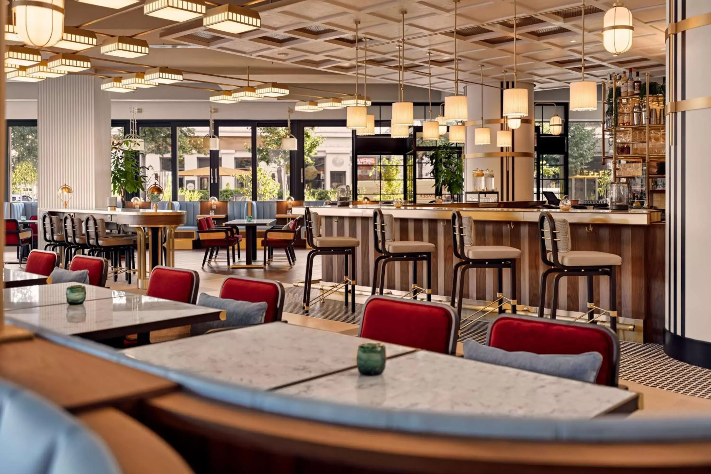 Lounge or bar, Restaurant/Places to Eat in Hilton Vienna Park
