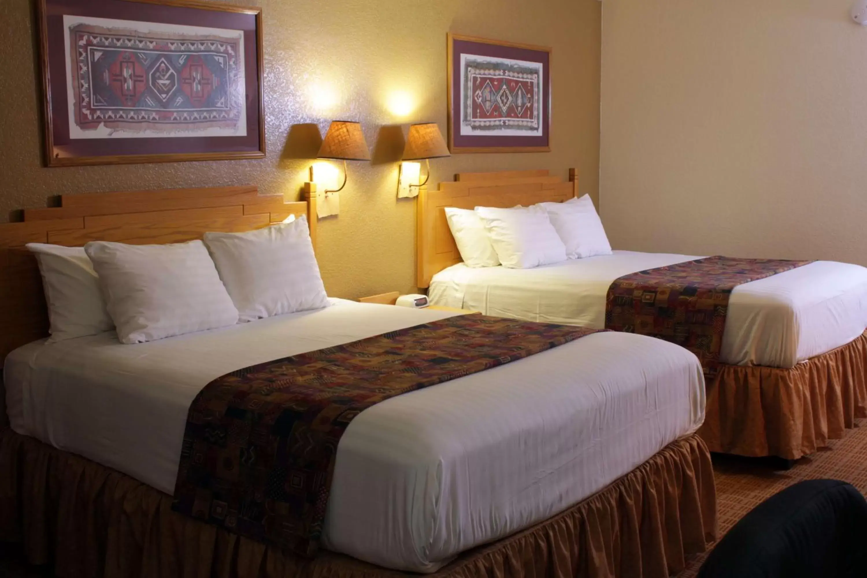 Photo of the whole room, Bed in Best Western Gold Canyon Inn & Suites