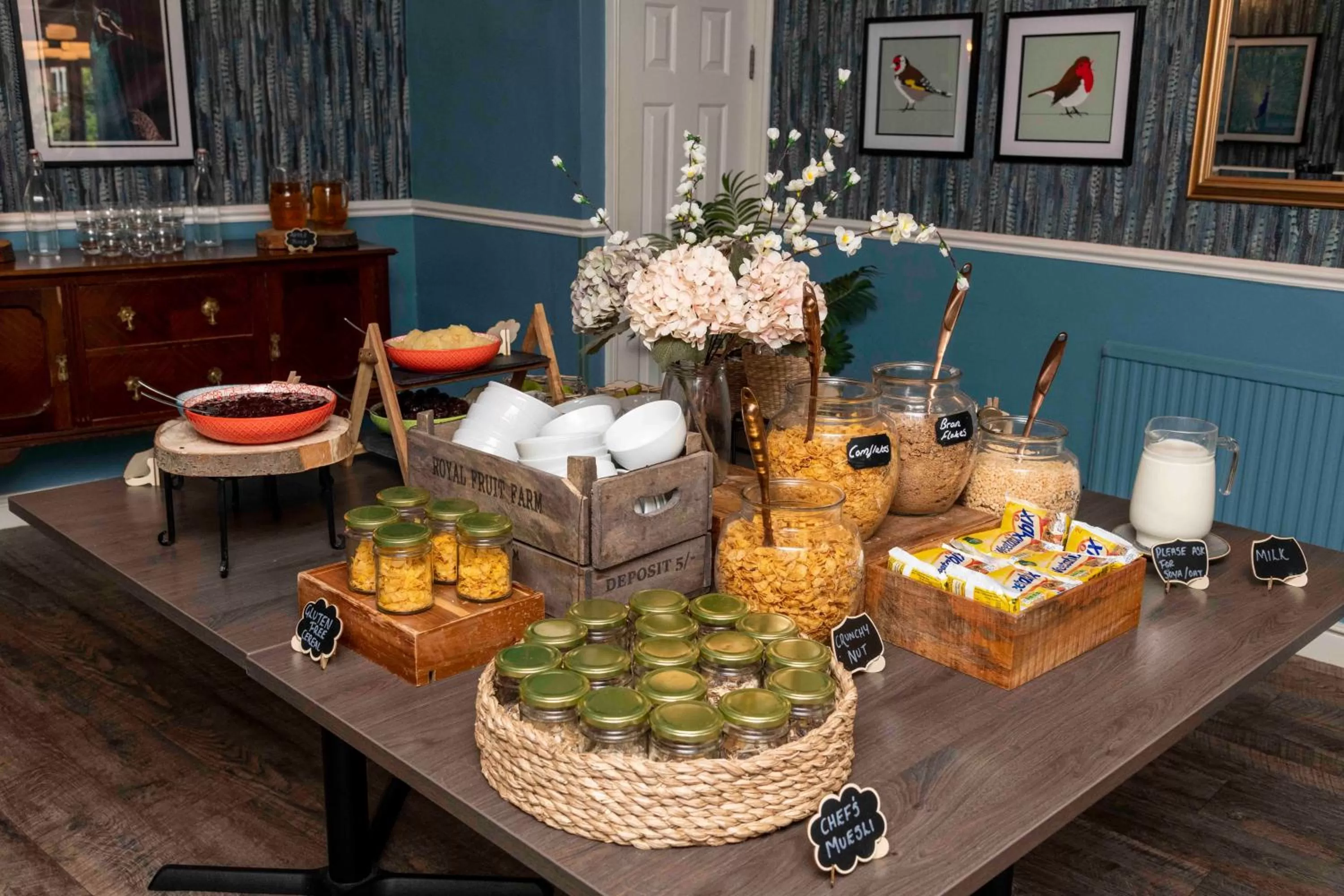 Breakfast in Wisteria Hotel