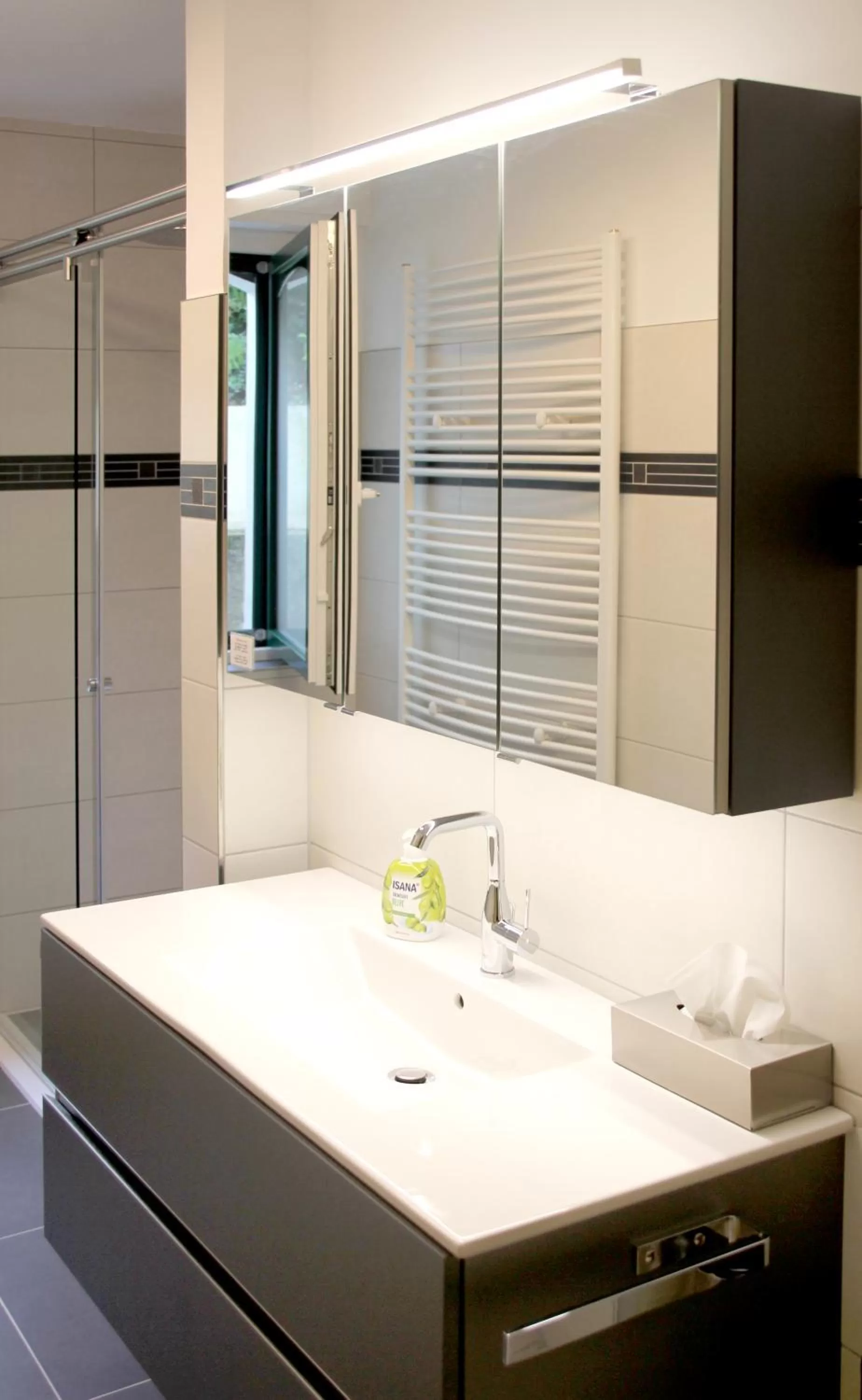 Bathroom in Bed and Breakfast am Höhenweg