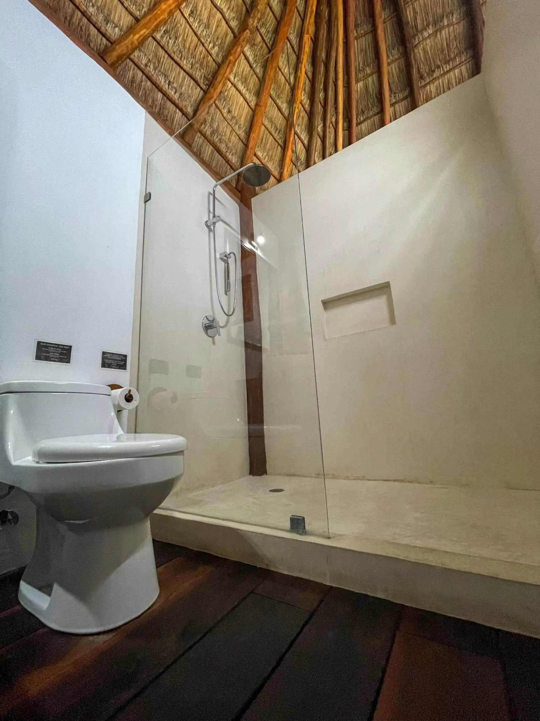 Bathroom in Zamna eco-lodge Tulum