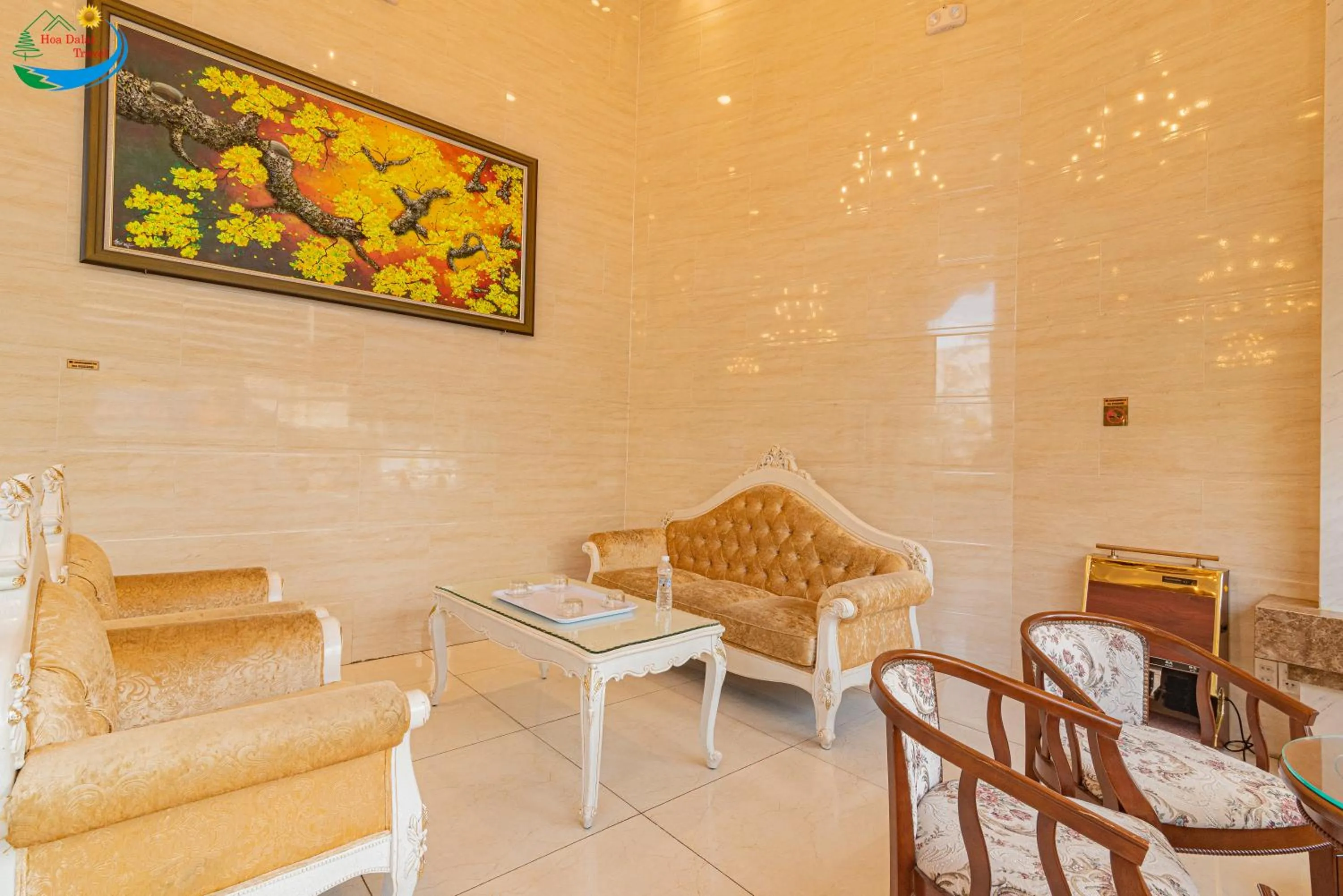 Hoang Minh Chau Ba Trieu Hotel