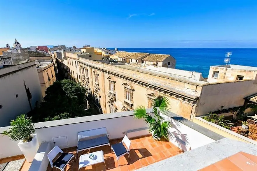 Balcony/Terrace in ZIBIBBO SUITES & ROOMS - Aparthotel in Centro Storico a Trapani