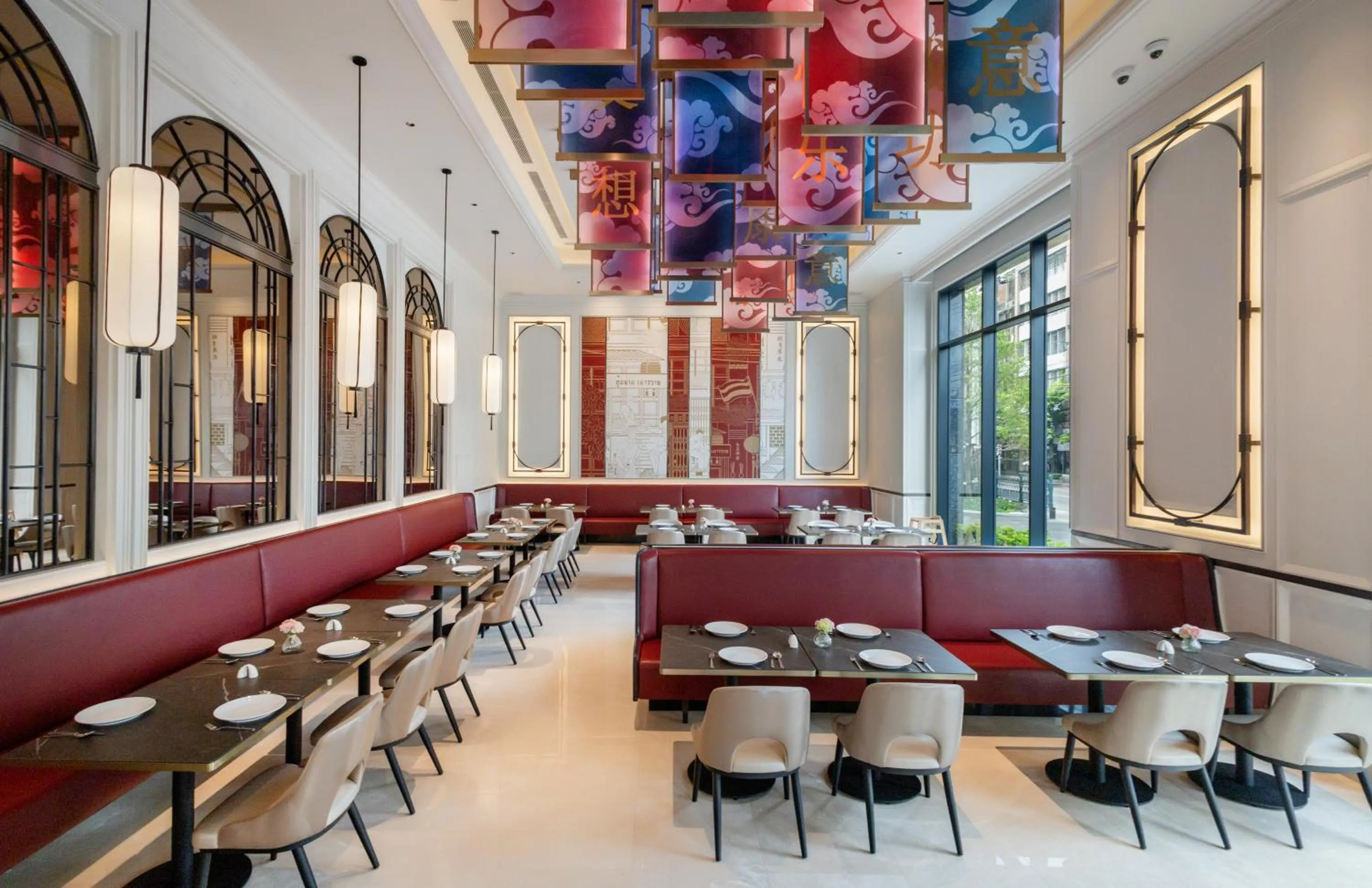 Restaurant/places to eat in Grande Centre Point Surawong Bangkok