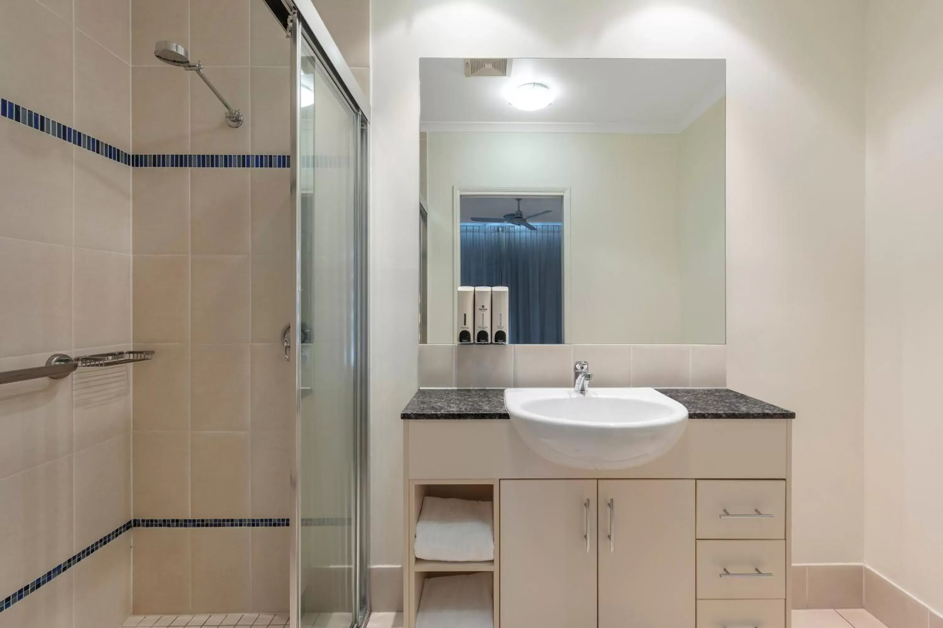 Bathroom in Park Regis City Quays