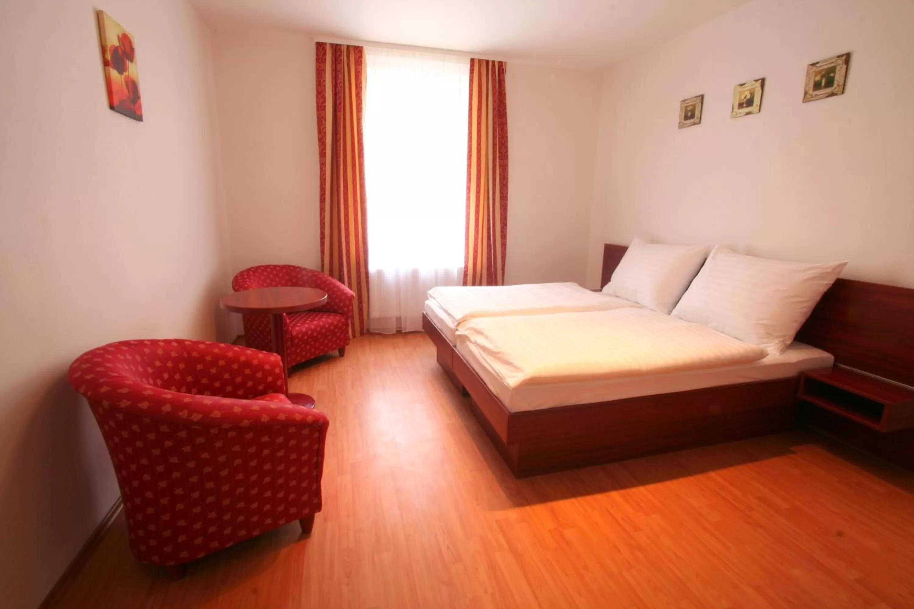 Bed in Apart Hotel Susa