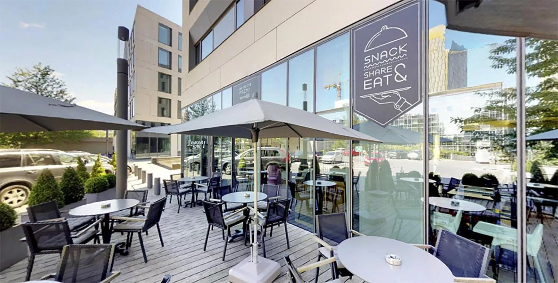 Patio in Novotel Suites Luxembourg