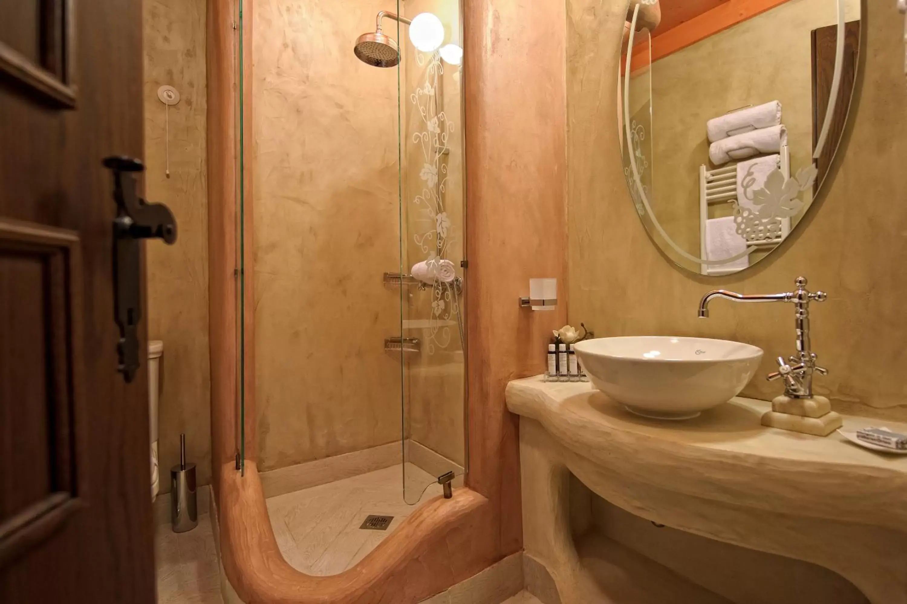 Bathroom in Orologopoulos Mansion Luxury Hotel