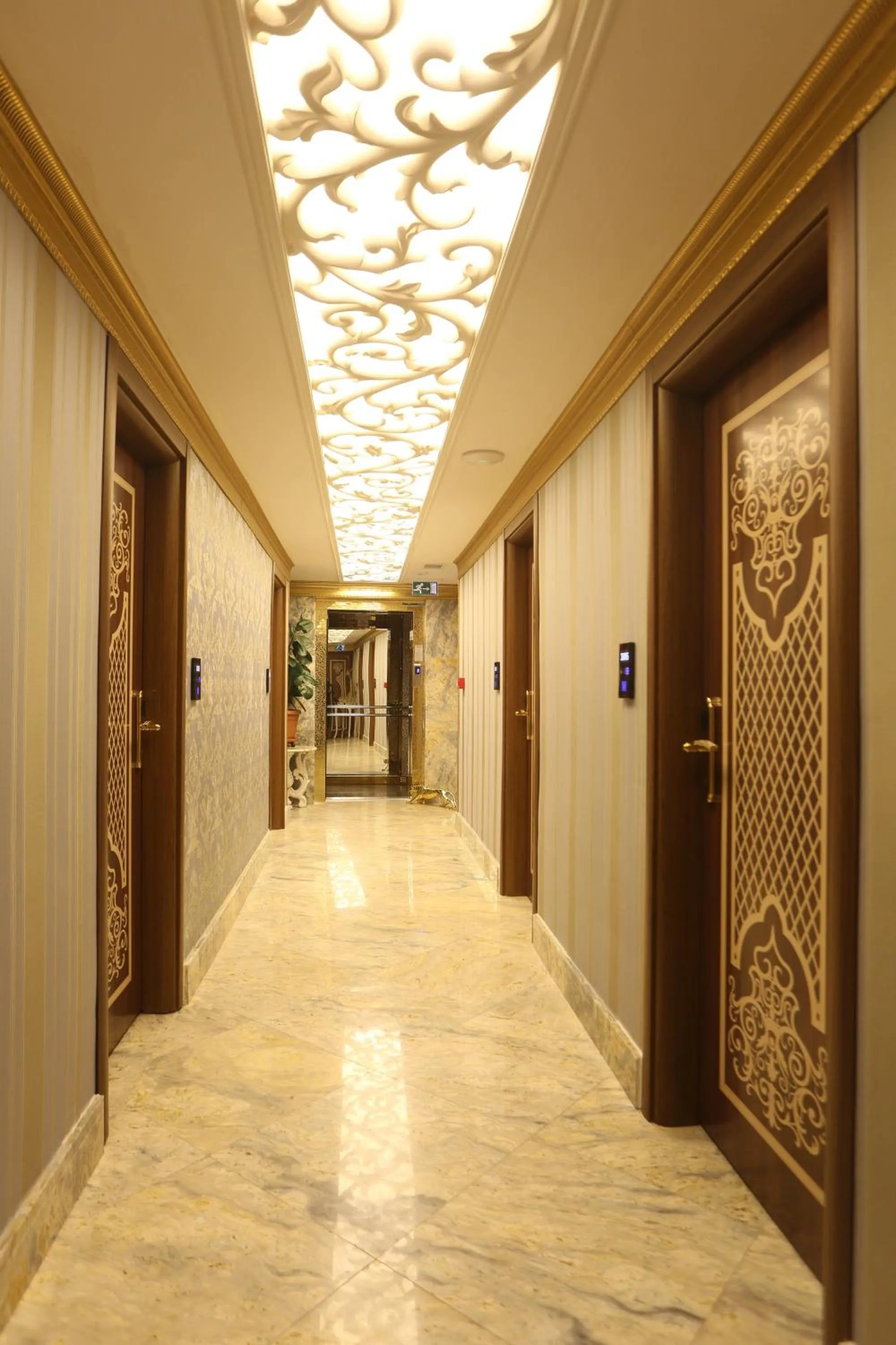Decorative detail in Laleli Blue Marmaray Hotel