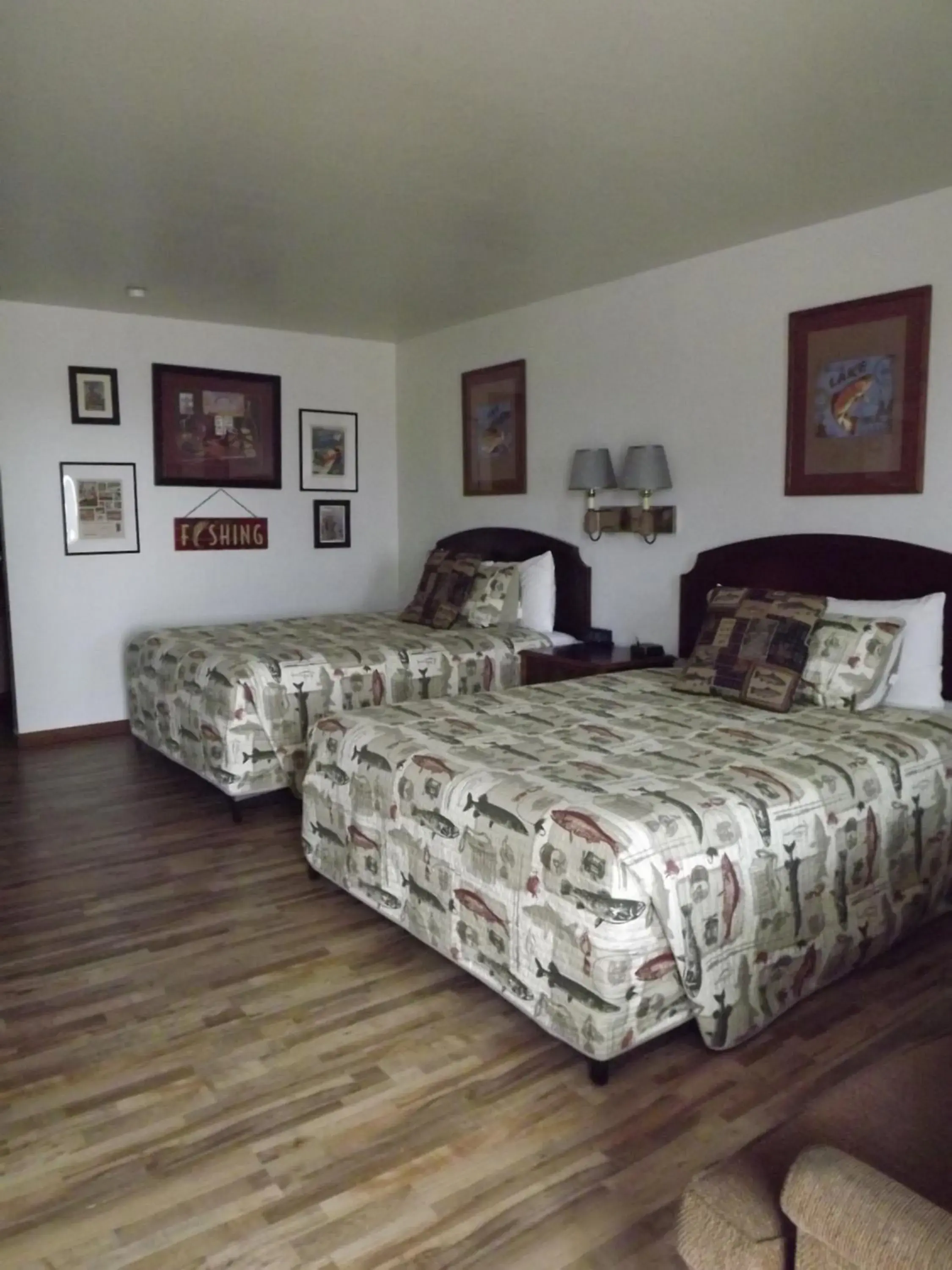 Bedroom, Bed in Crest Country Inn