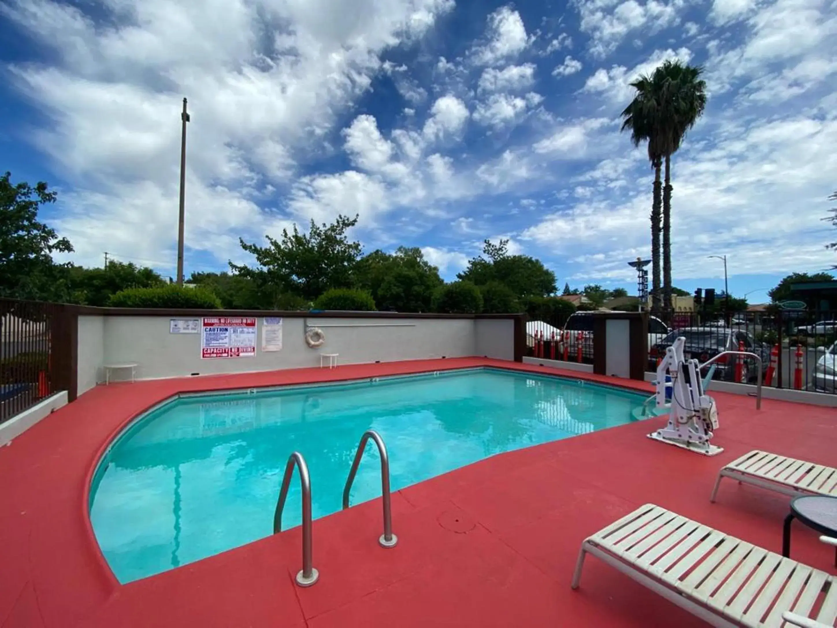 Swimming Pool in University Inn Chico