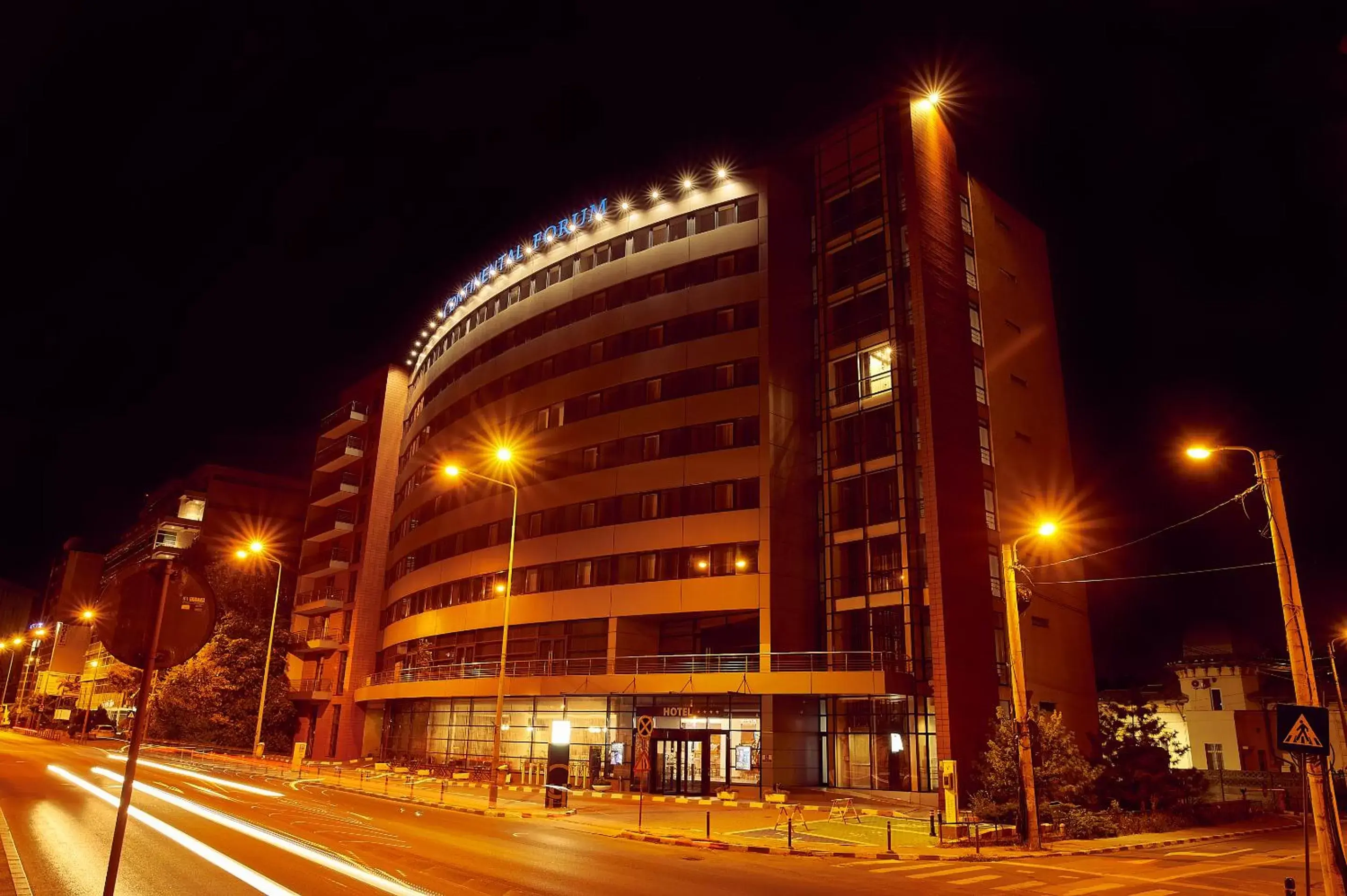 Property Building in Continental Forum Bucuresti Palatul Parlamentului