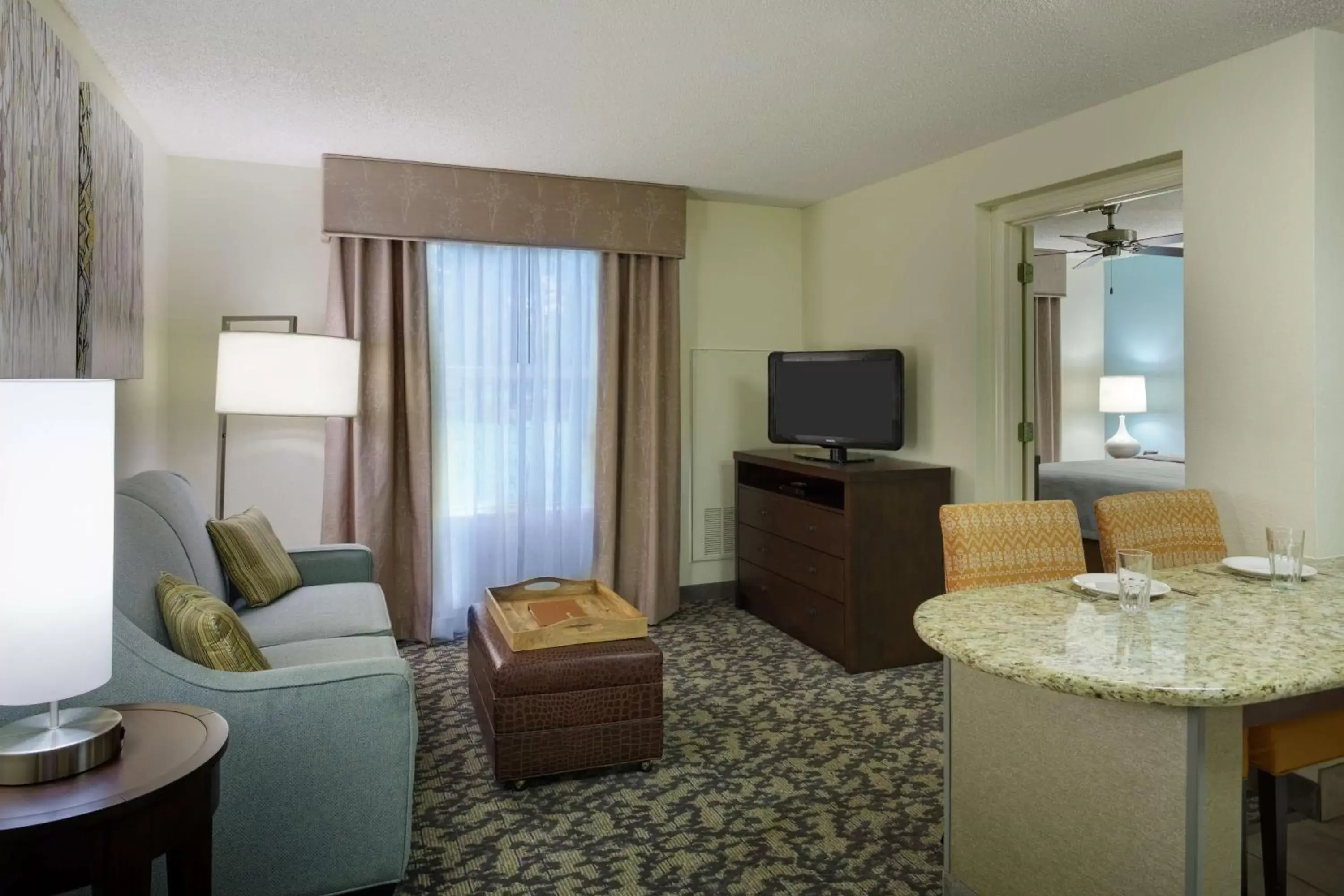 Living room, Seating Area in Homewood Suites by Hilton Raleigh-Durham Airport at RTP