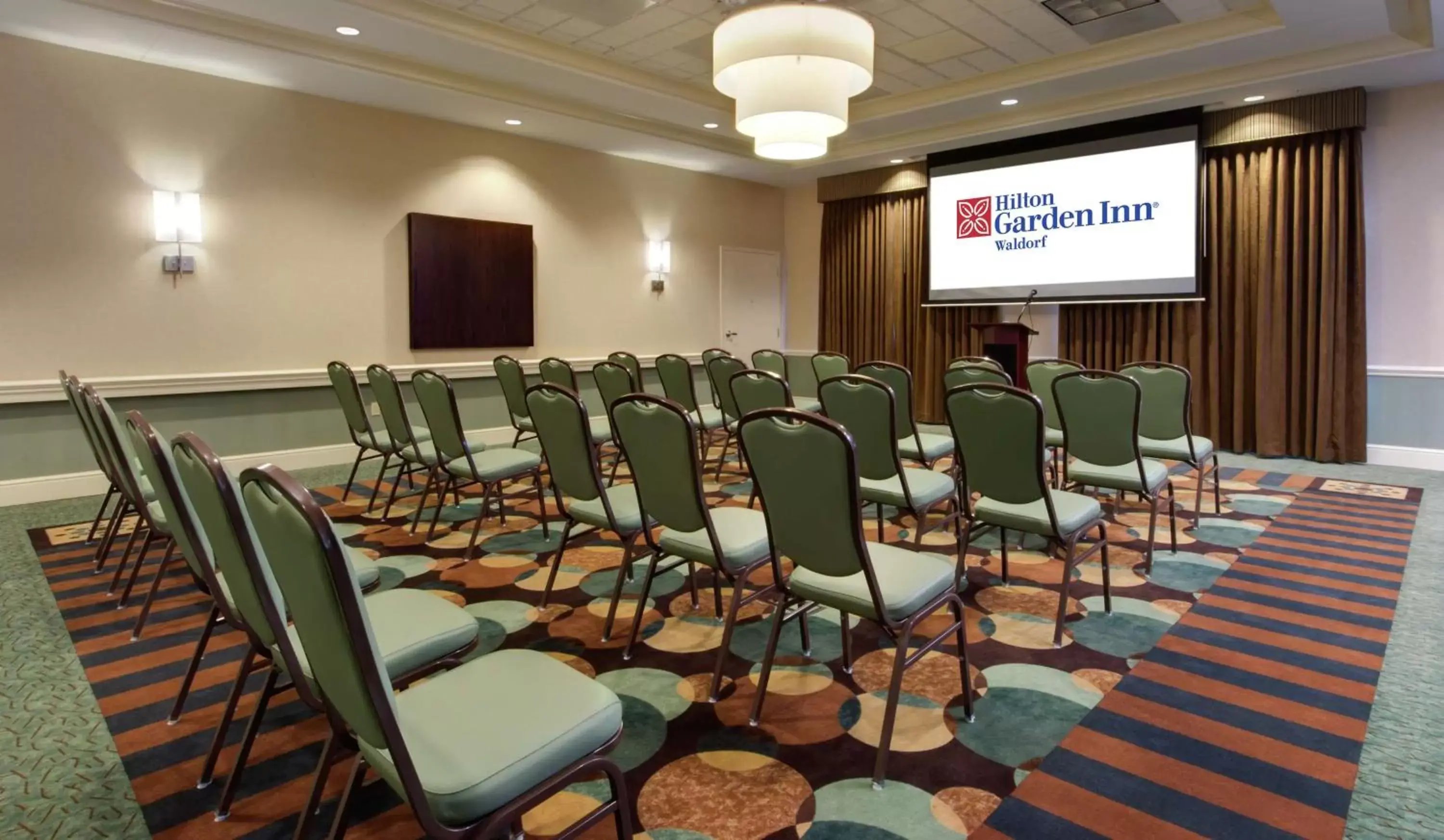Meeting/conference room in Hilton Garden Inn Waldorf