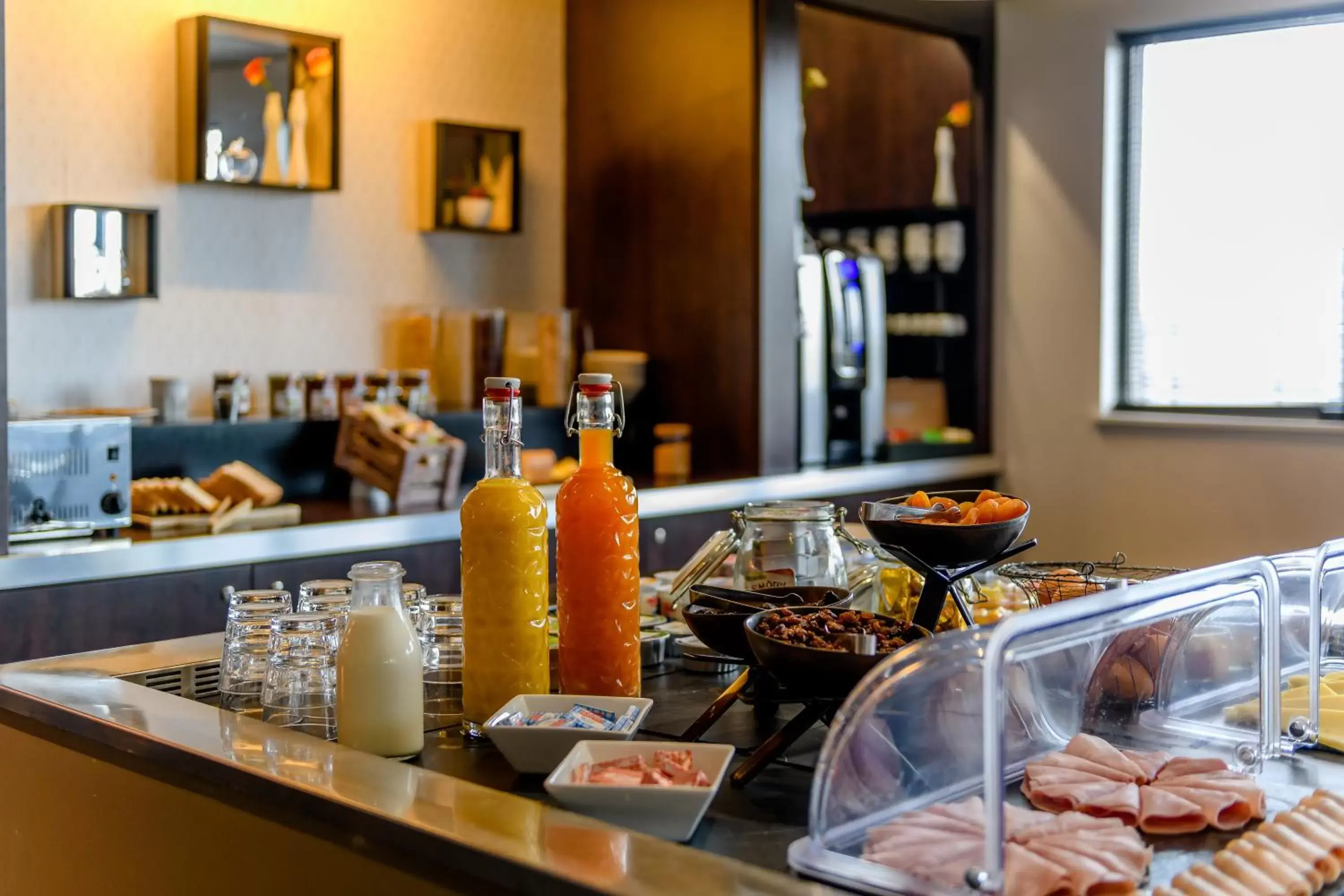 Continental breakfast in Zenitude Hôtel-Résidences Bordeaux Bègles