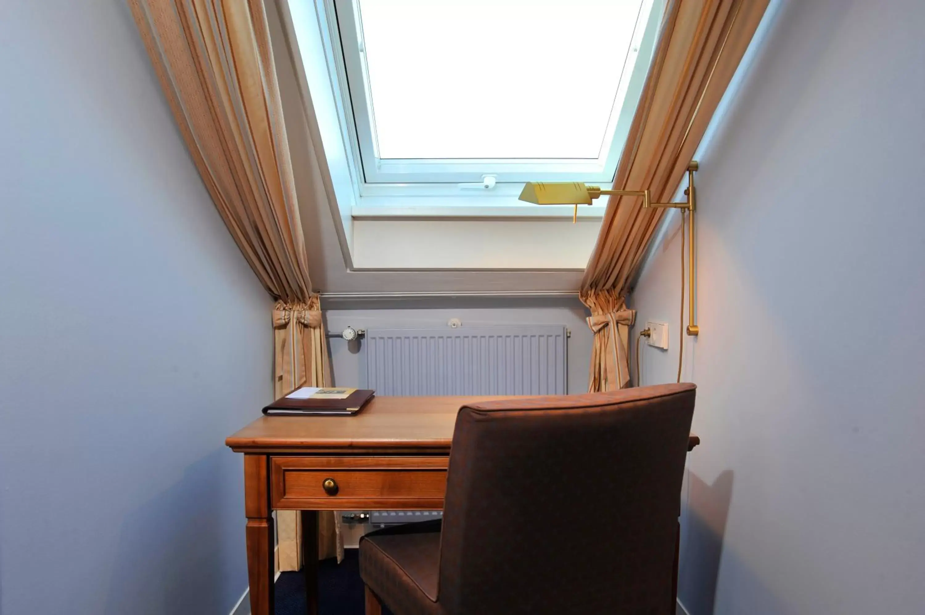 Seating area in Hotel Concorde