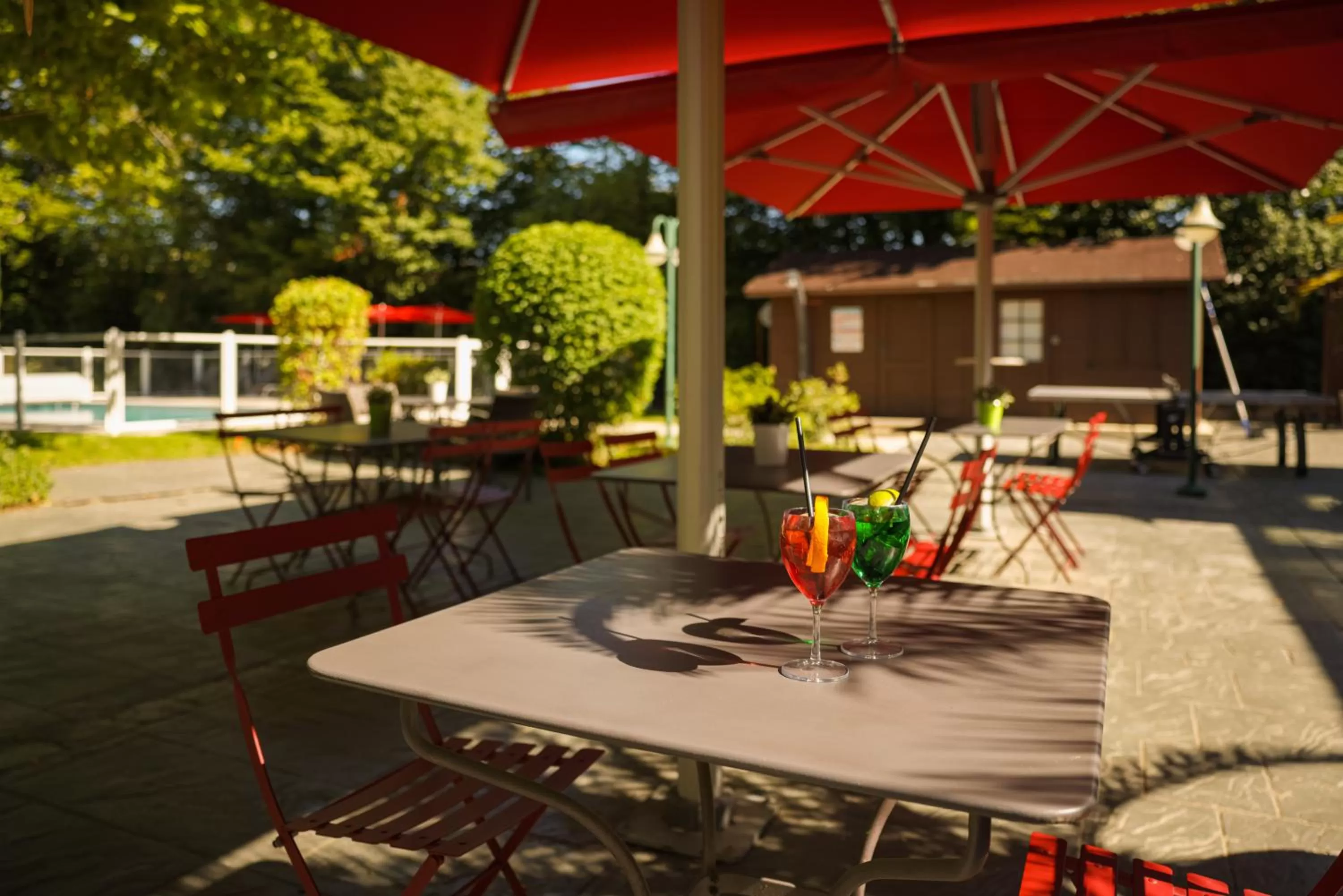 Patio in ibis Lyon Nord